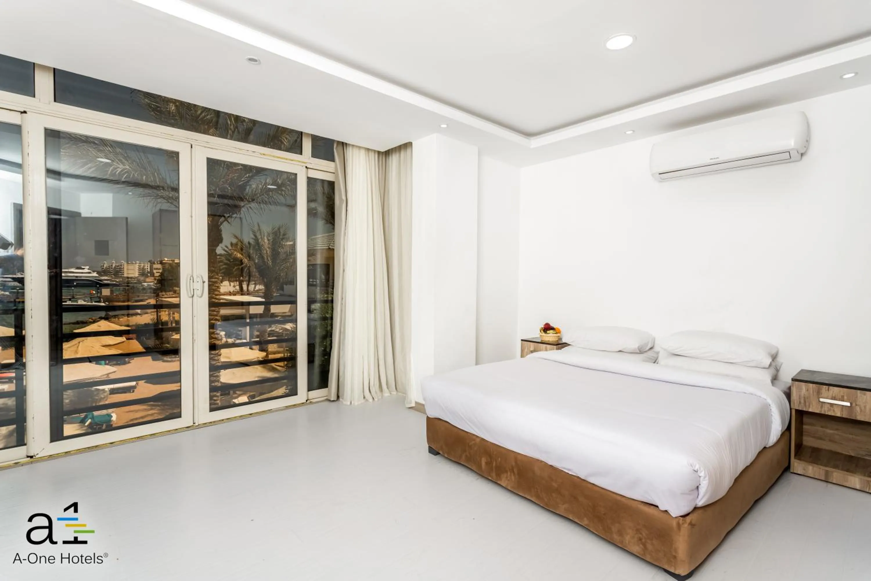 Photo of the whole room in La Rosa Waves Beach - Couple & Families Only