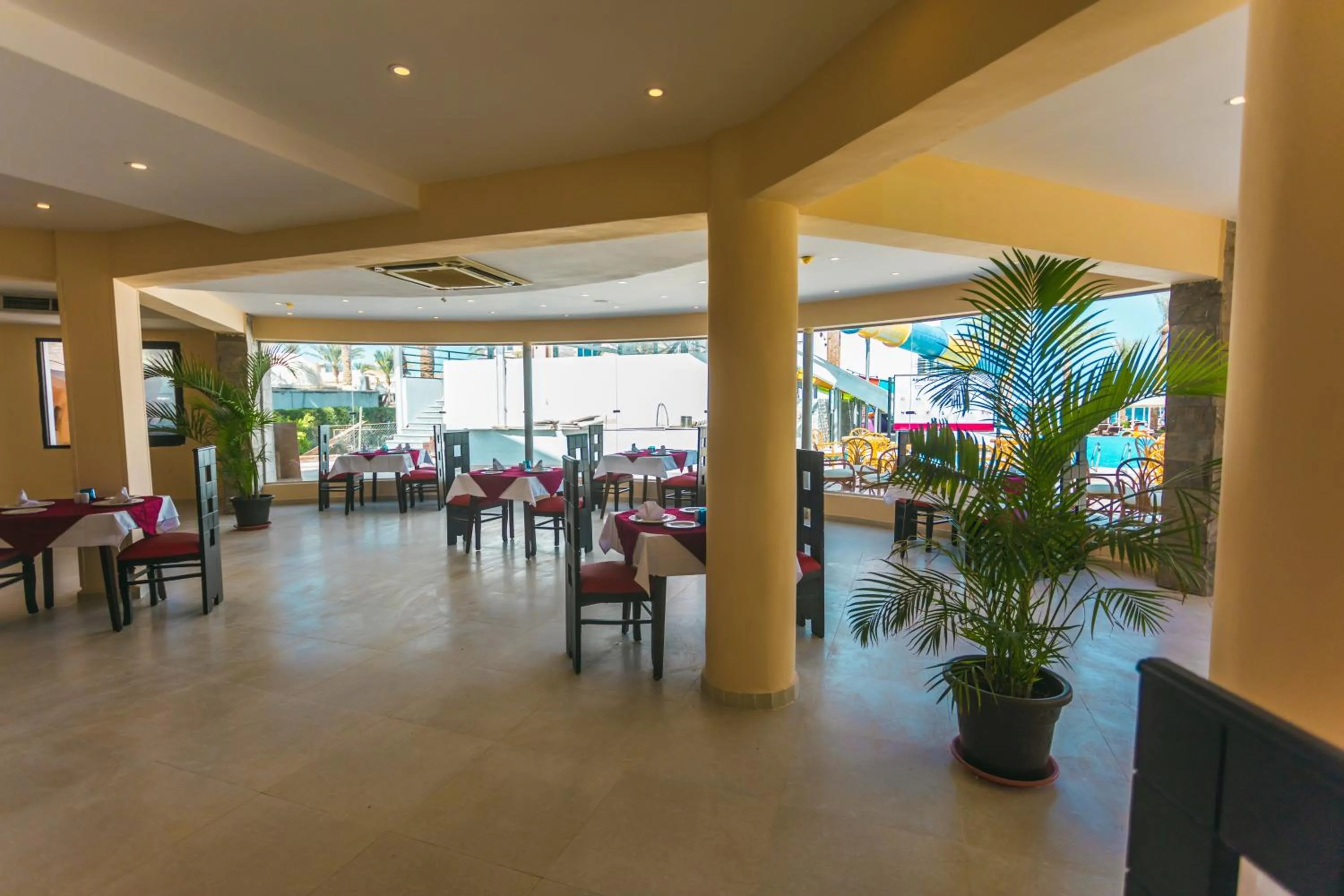 Restaurant/places to eat in La Rosa Waves Beach - Couple & Families Only