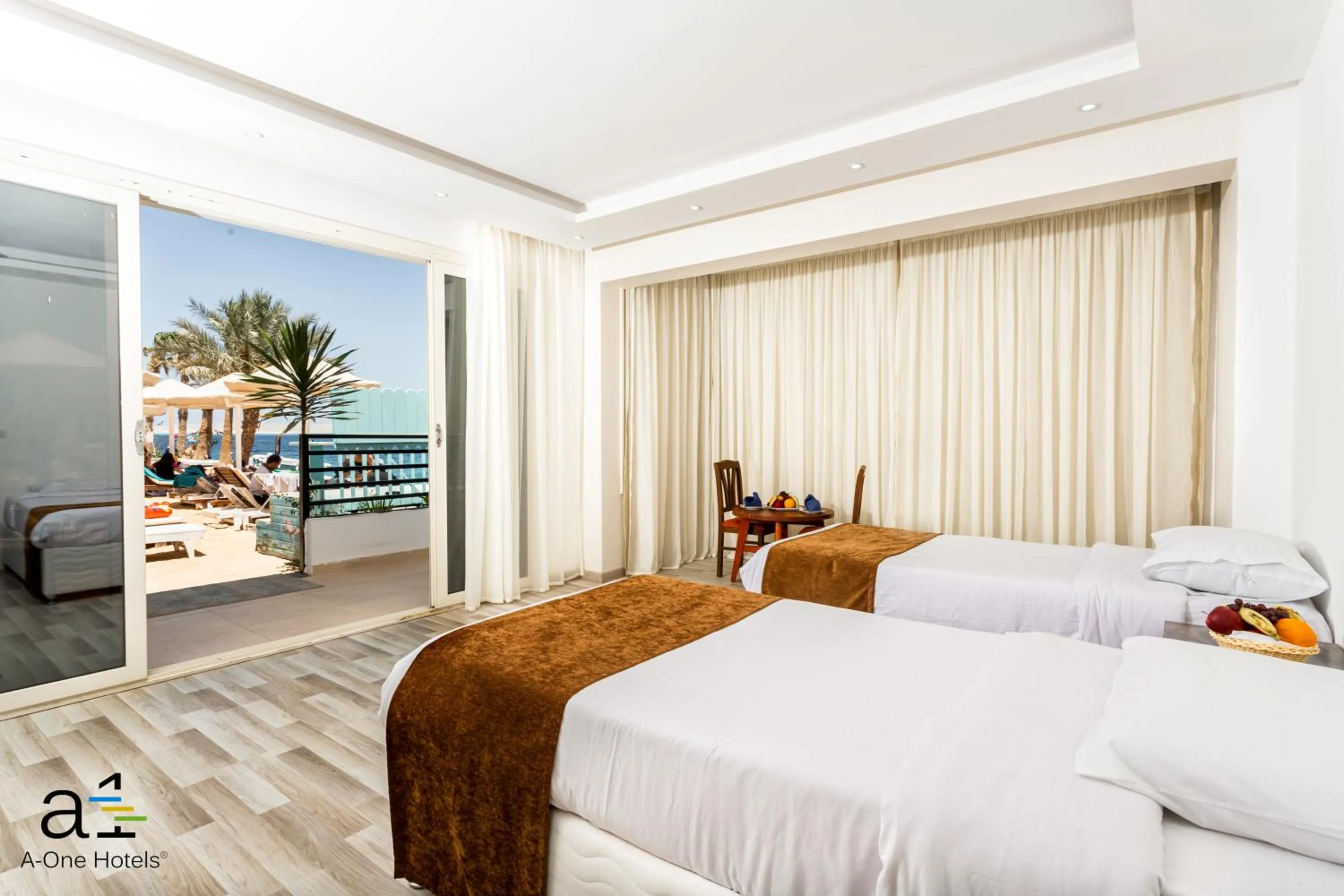 La Rosa Waves Beach - Couple & Families Only