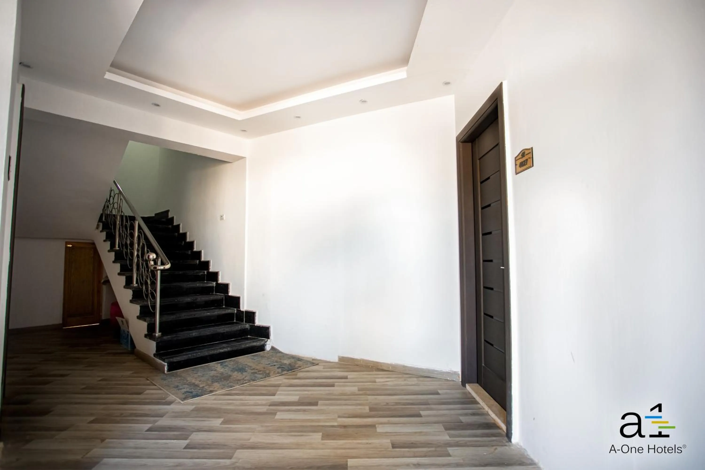 La Rosa Waves Beach - Couple & Families Only