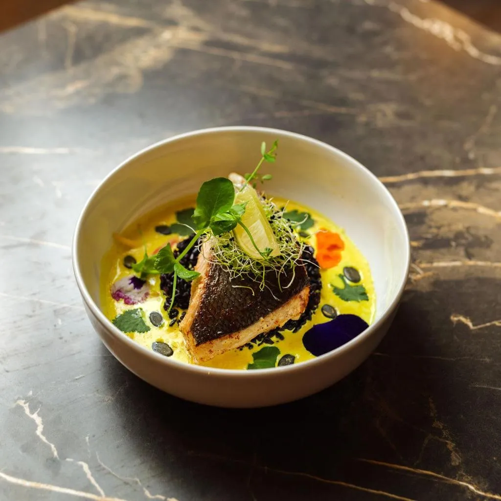 Restaurant/places to eat in Logis Loire Hotel - Les Cocottes Restaurant