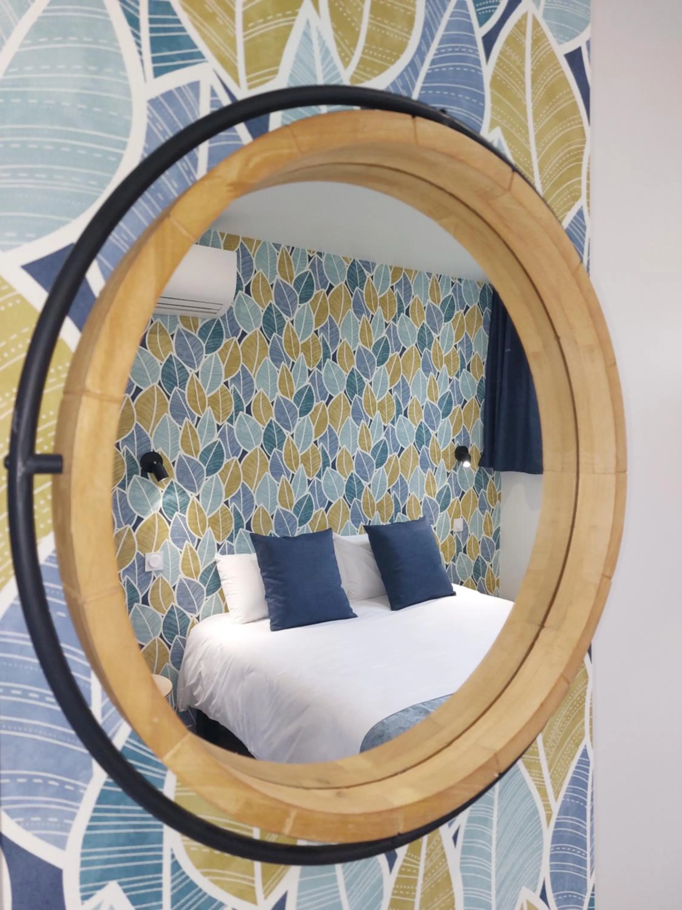 Photo of the whole room, Bed in Logis Loire Hotel - Les Cocottes Restaurant