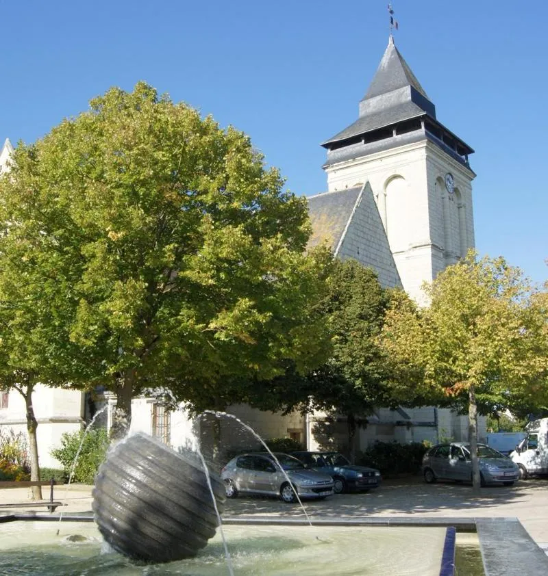 Nearby landmark in Logis Loire Hotel - Les Cocottes Restaurant