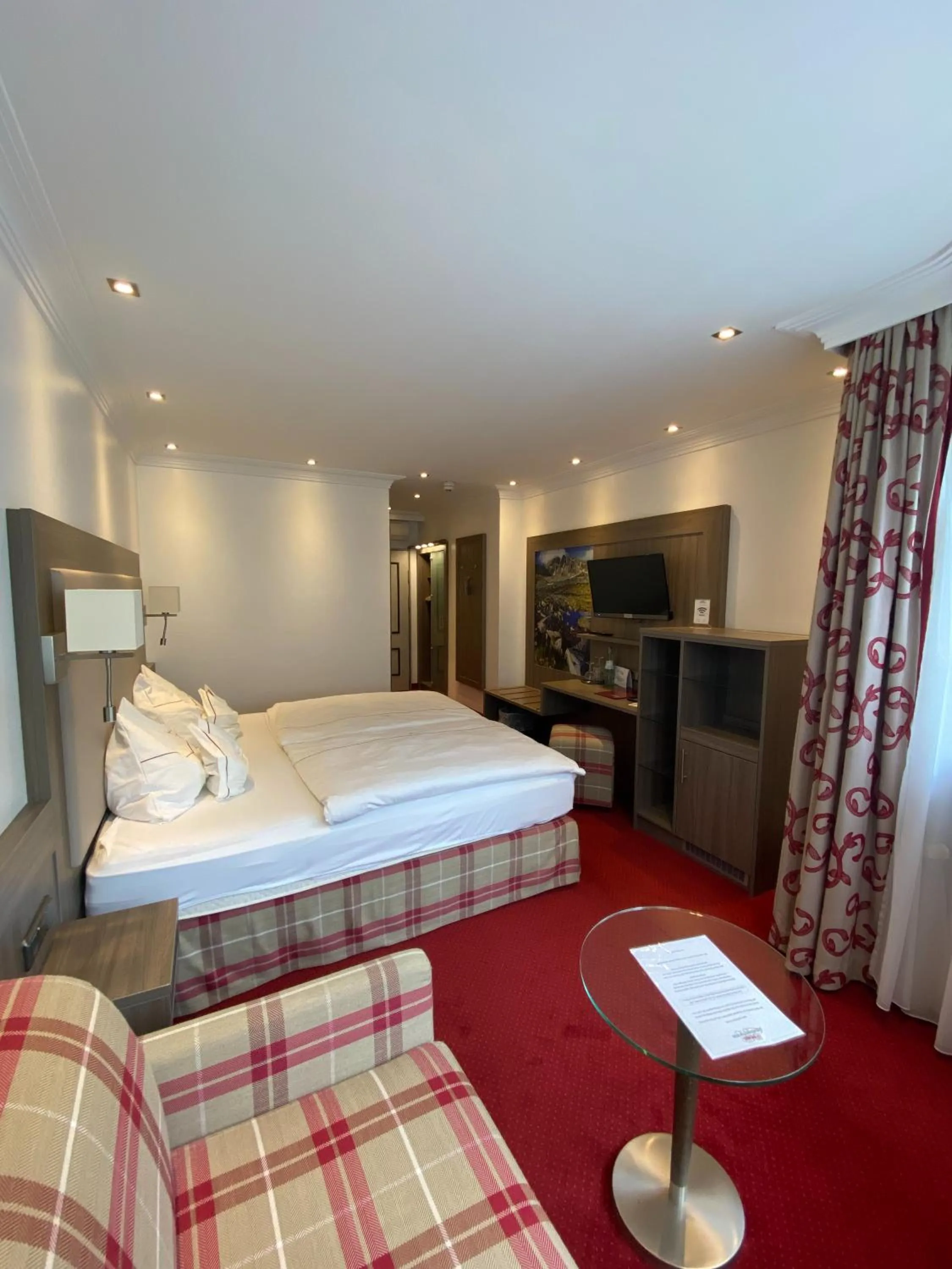 Photo of the whole room, Bed in Landhaus Alpinia