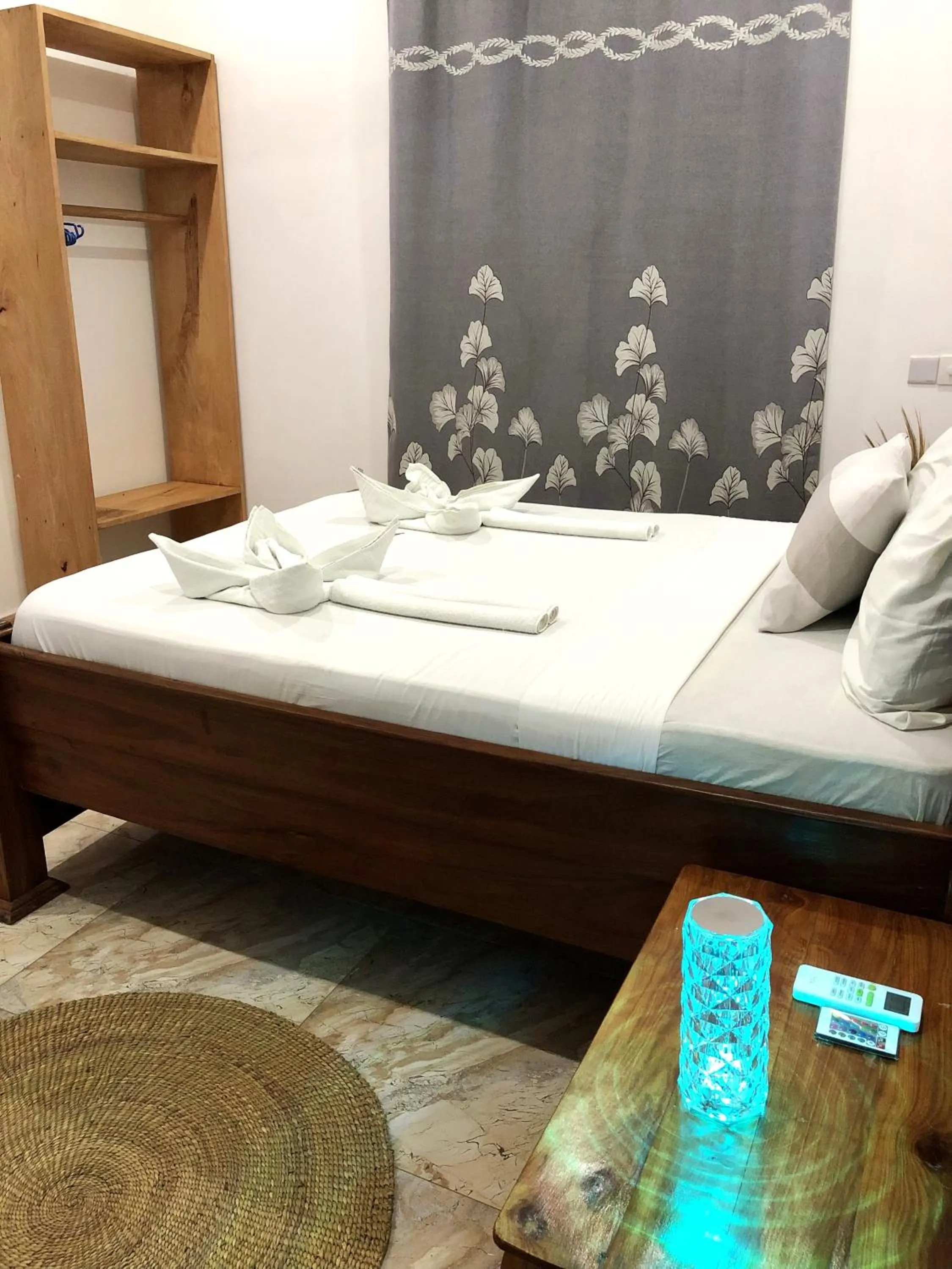 Bed in Reyna Resort By Cezere The Palm