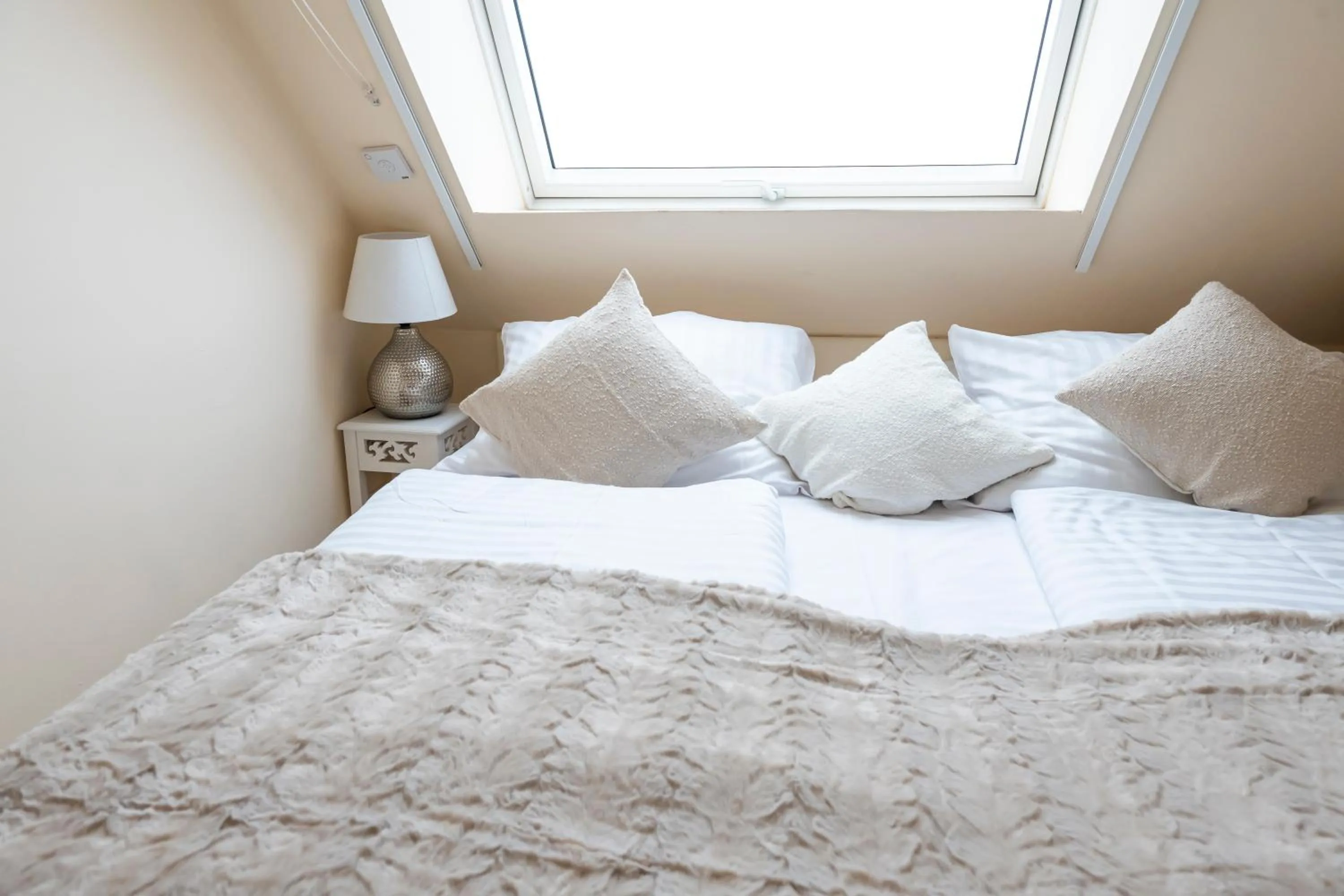 Bed in Trip Inn Hotel Astoria