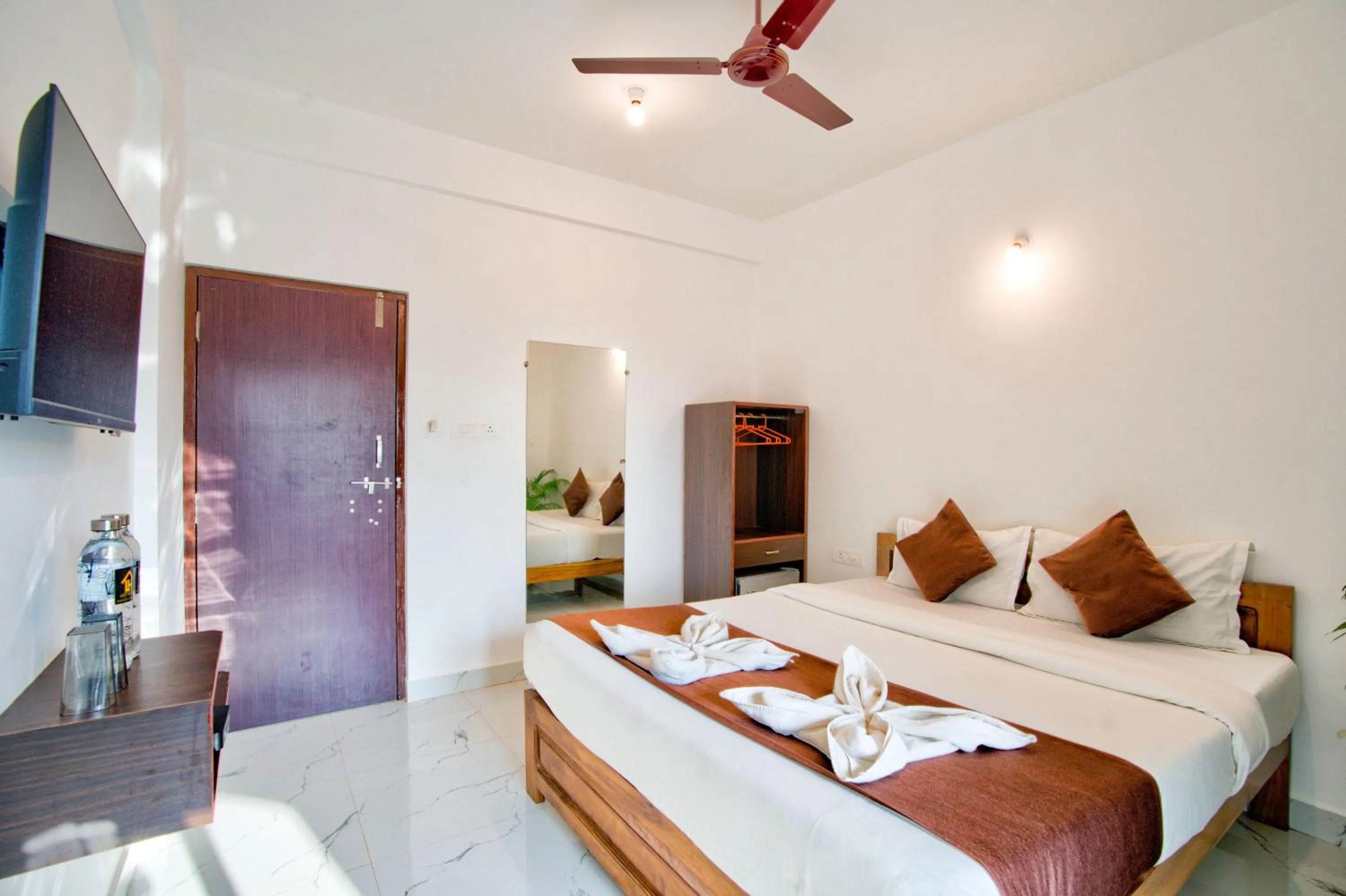 Bed in Crystal Bay Baga