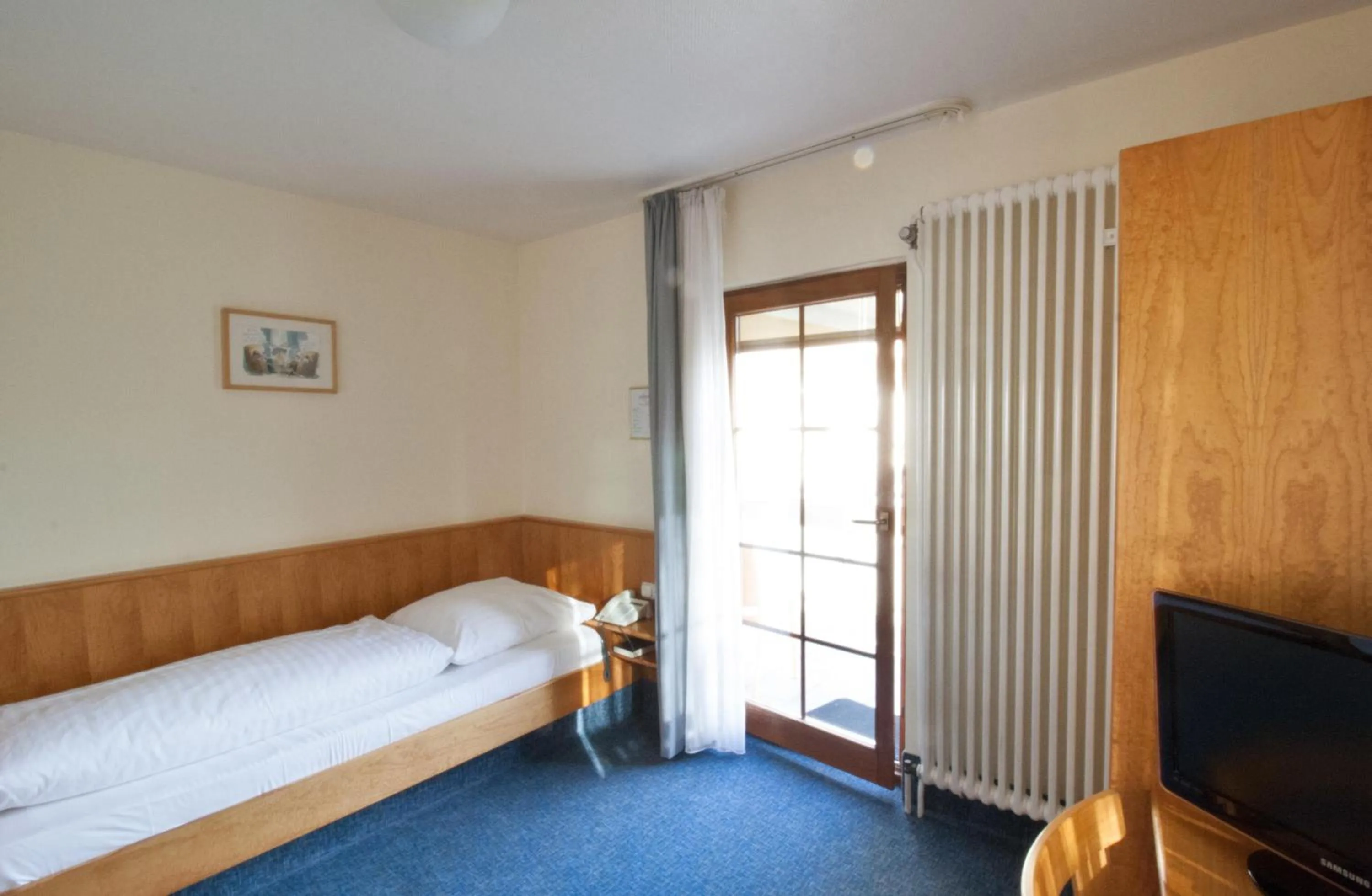 Bed in Hotel Krone Straßdorf