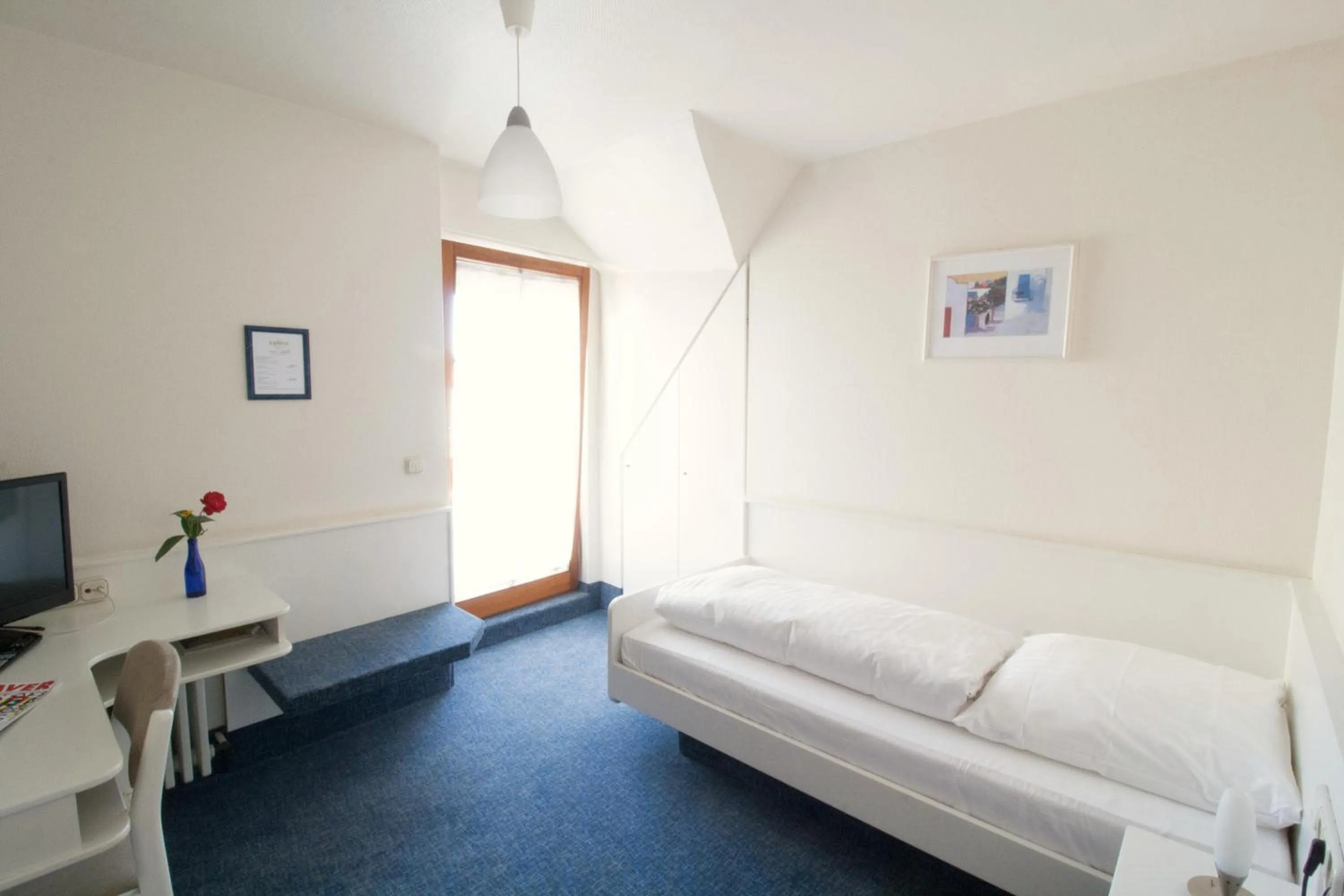 Balcony/Terrace, Bed in Hotel Krone Straßdorf