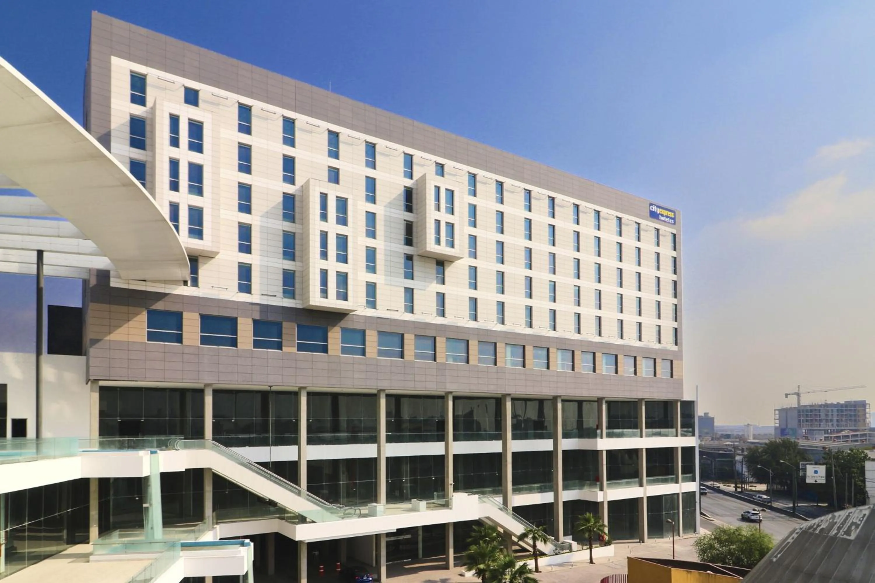 Property building in City Express by Marriott Monterrey Universidad