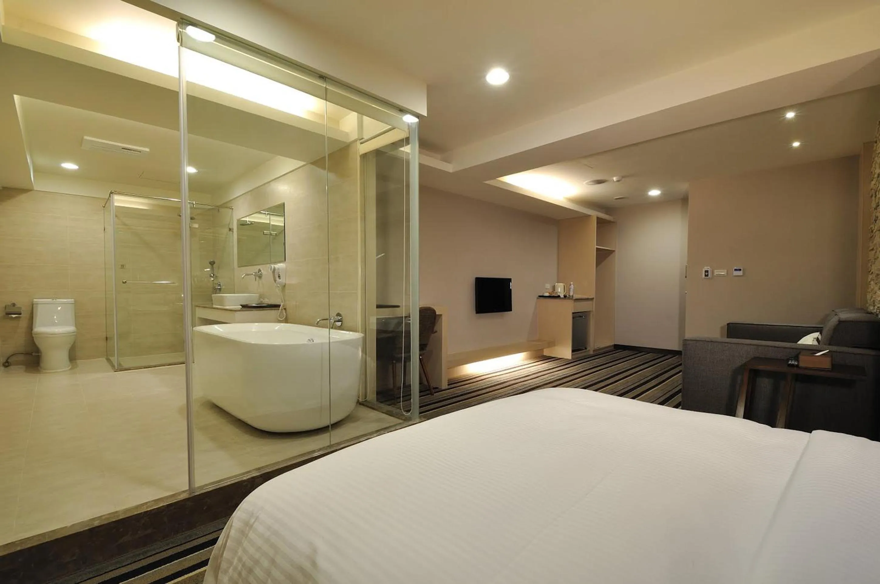 Photo of the whole room, Bed in Sun Sweet Hotel