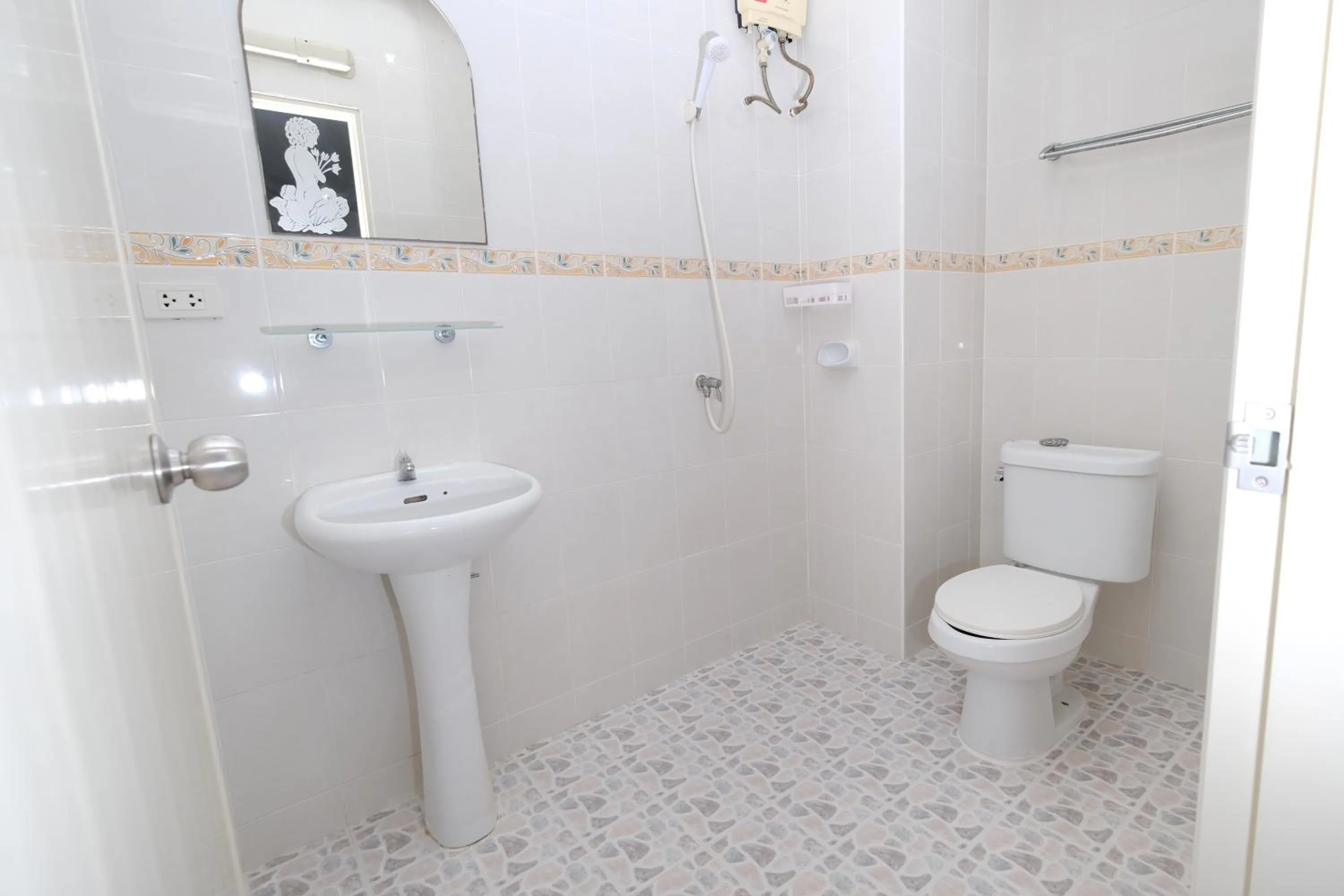 Bathroom in Kiwi Boutique Hotel