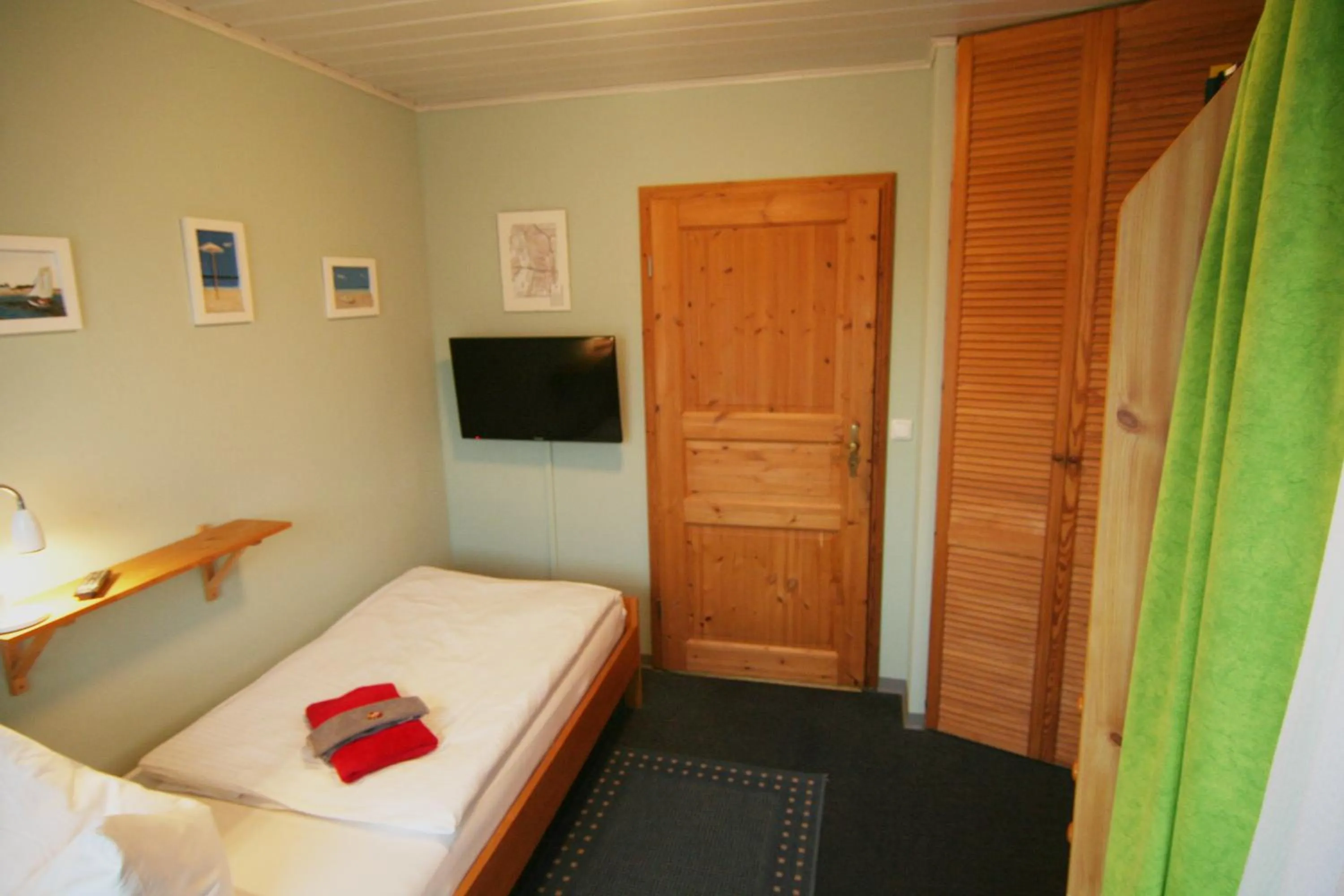 Photo of the whole room, Bed in Esprit Hotel