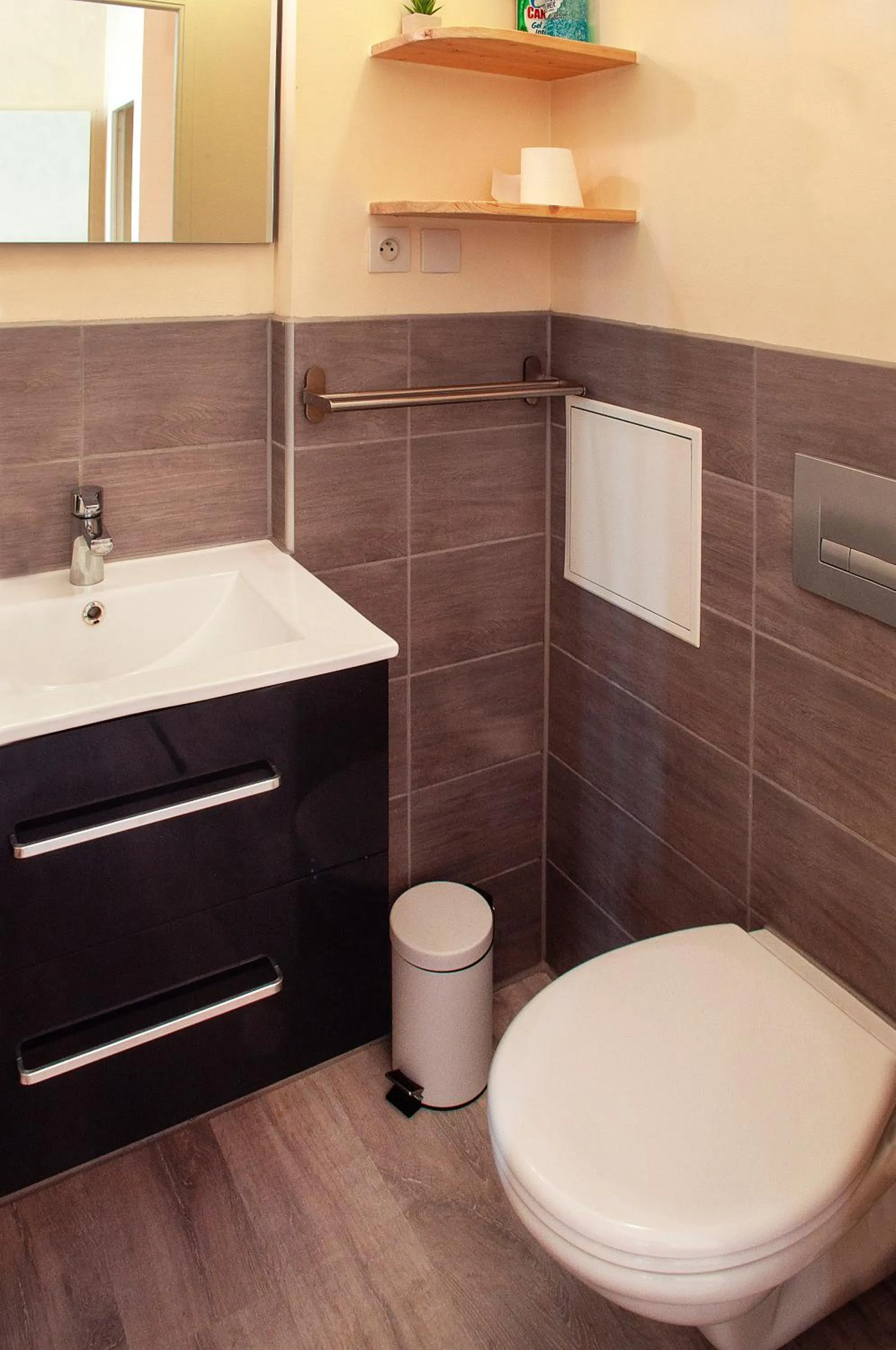 Toilet in Panorama apartment Briancon