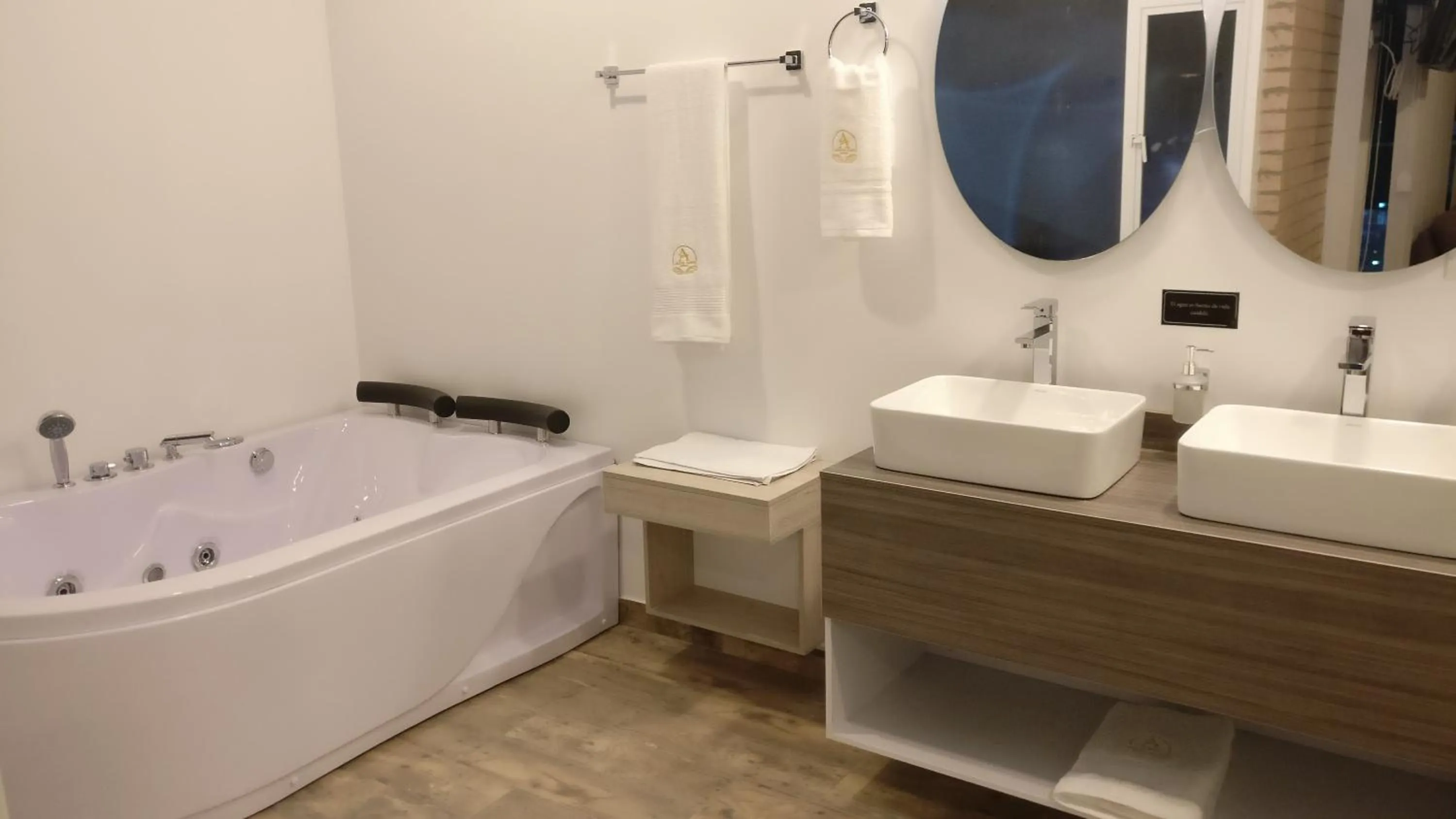 Bathroom in Hotel Aristo Gold