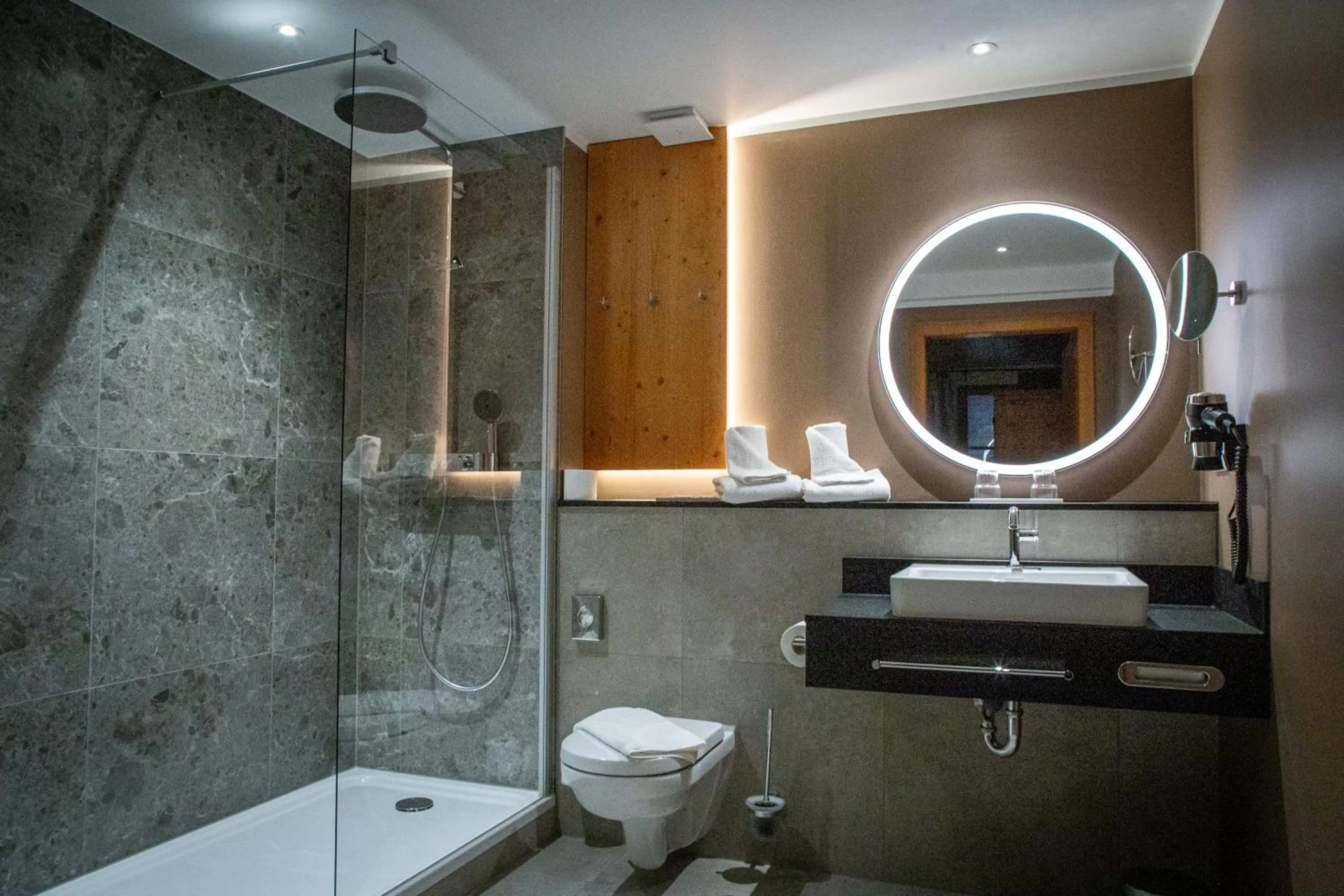 Bathroom in Hotel Hofgut Sternen - Ravennaschlucht