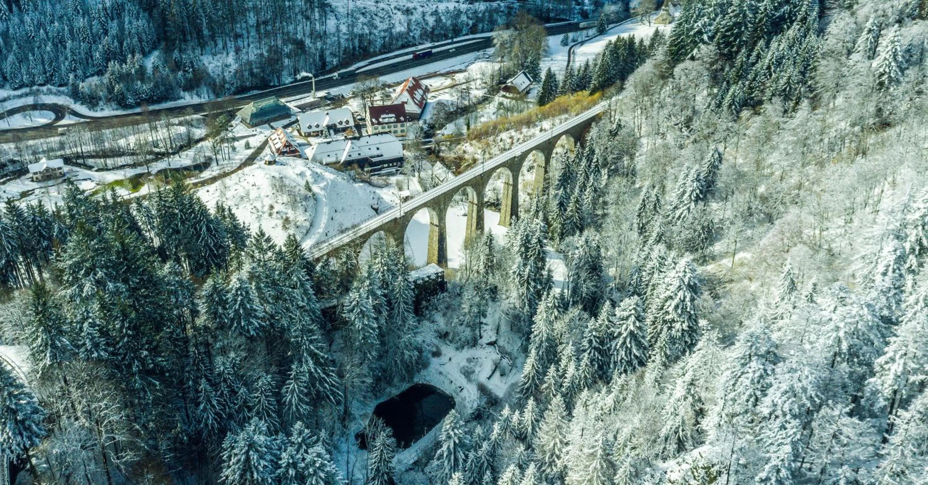 Property building in Hotel Hofgut Sternen - Ravennaschlucht