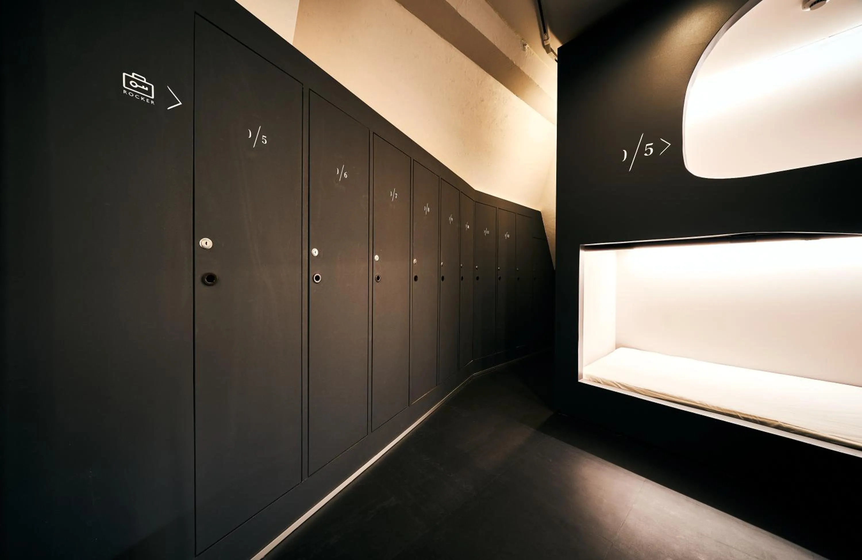 locker in Cocts Akihabara