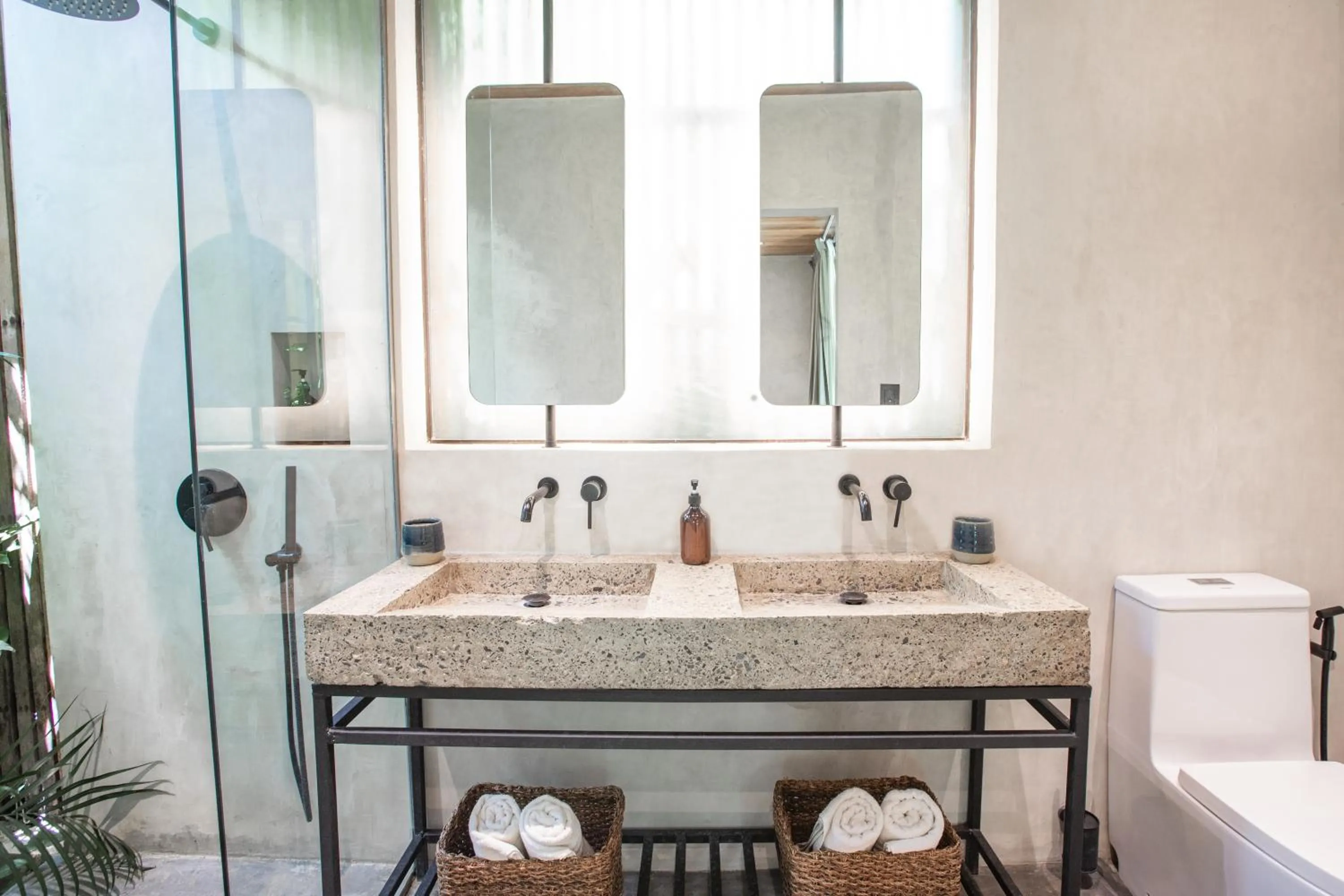 Bathroom in Surfing Temple Hotel Boutique