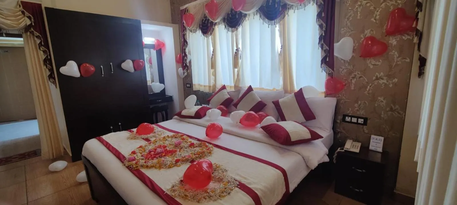 Bed in The Ranikhet Continental