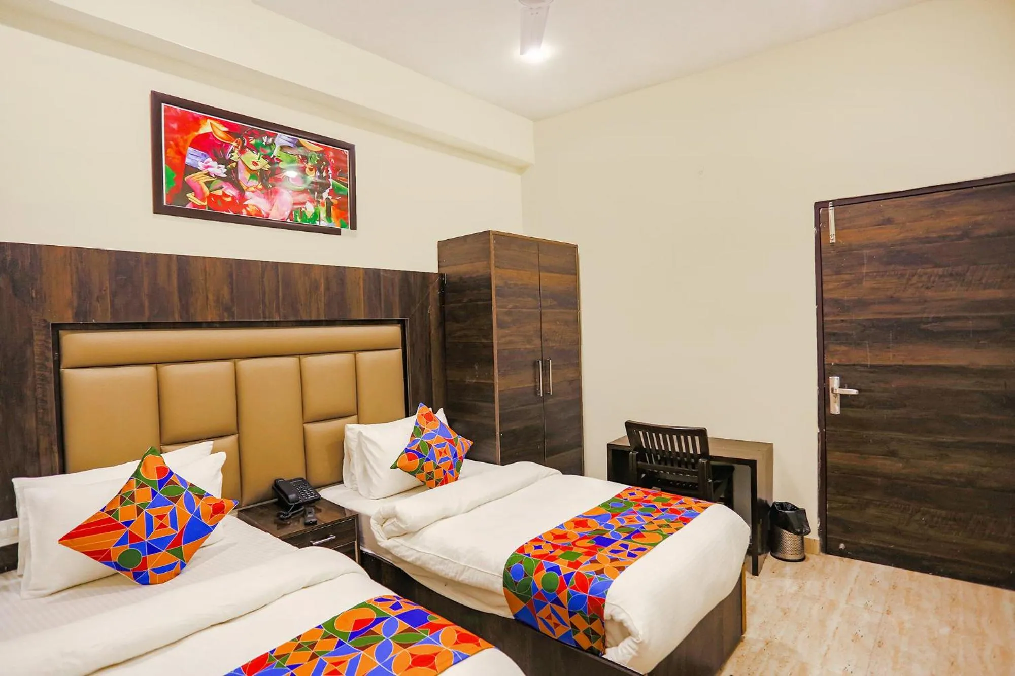 Bed in FabHotel The Kiara Near IGI Delhi Airport