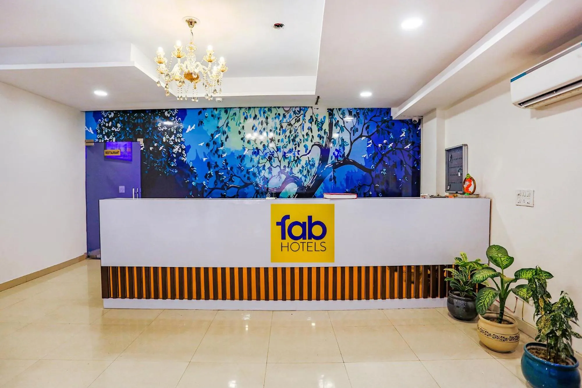 Lobby or reception in FabHotel The Kiara Near IGI Delhi Airport