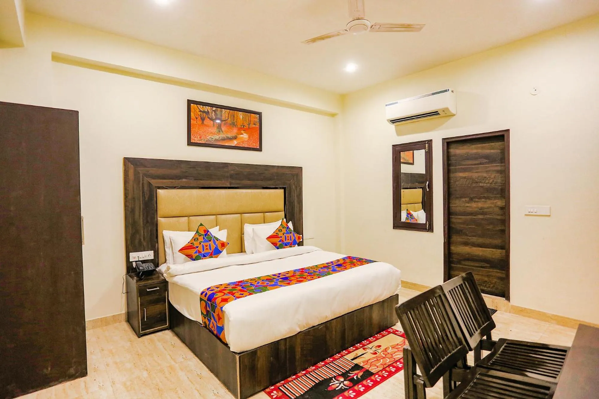 Bed in FabHotel The Kiara Near IGI Delhi Airport