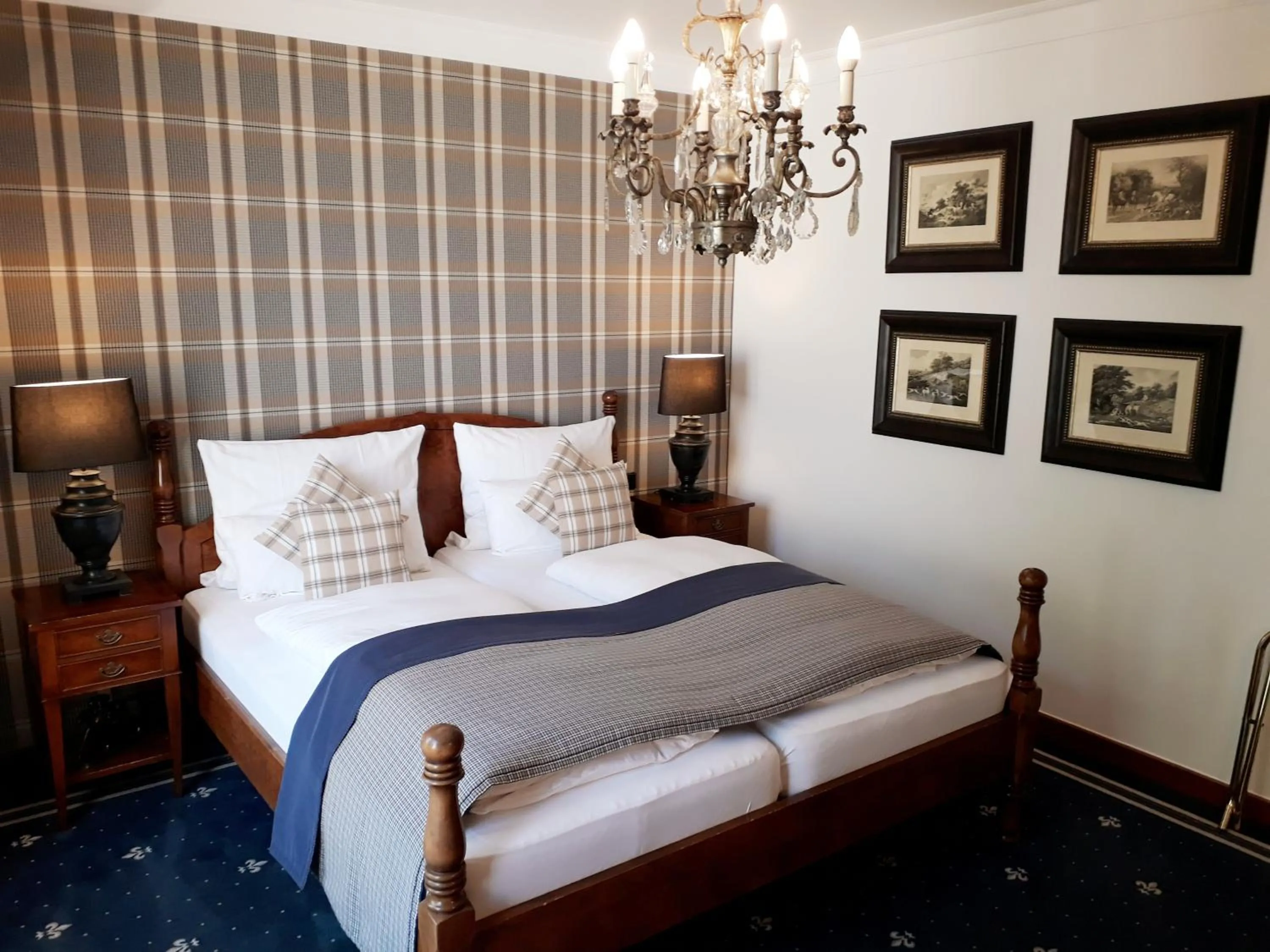 Photo of the whole room, Bed in Hotel Windsor