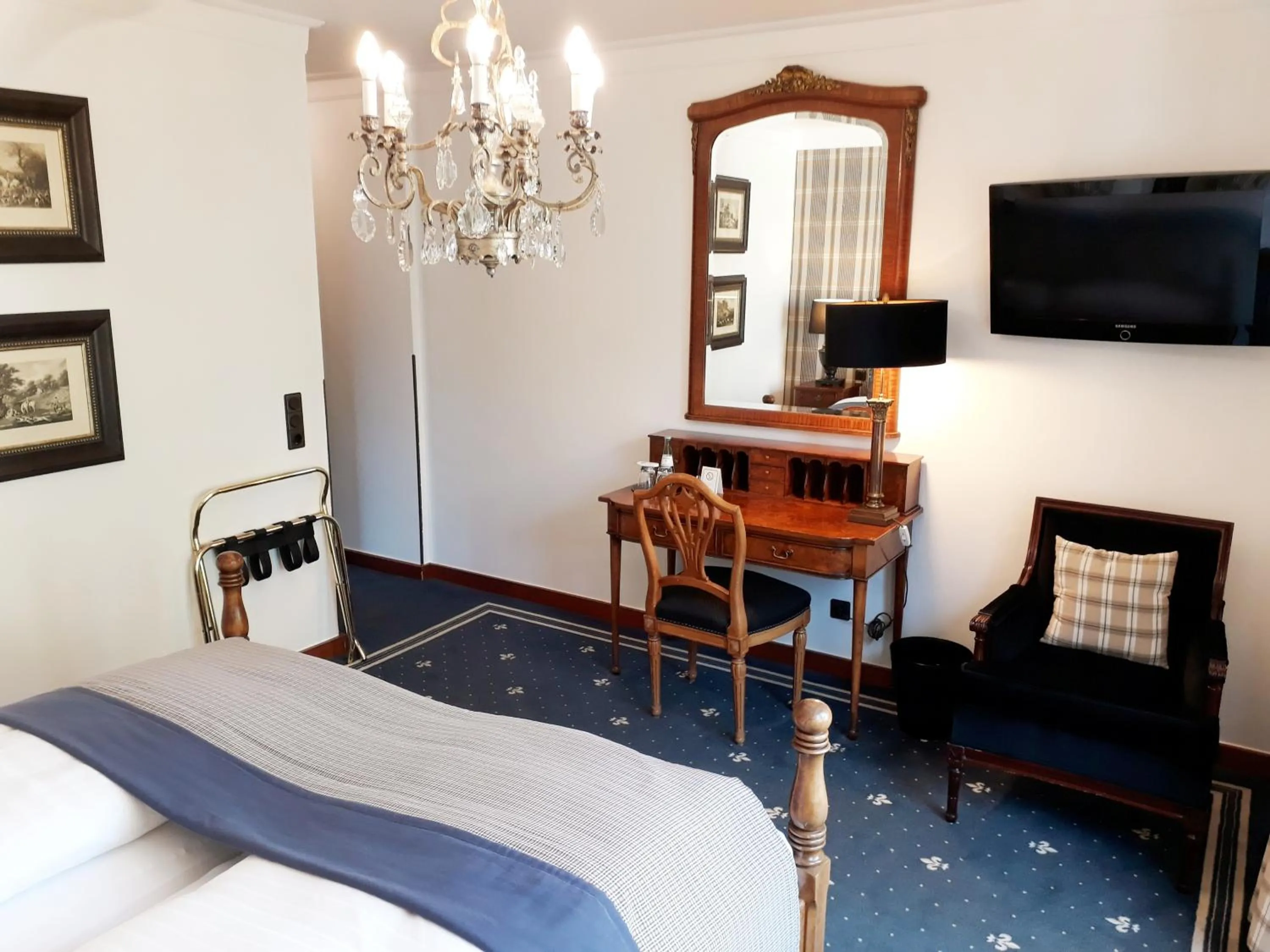 Decorative detail, Bed in Hotel Windsor