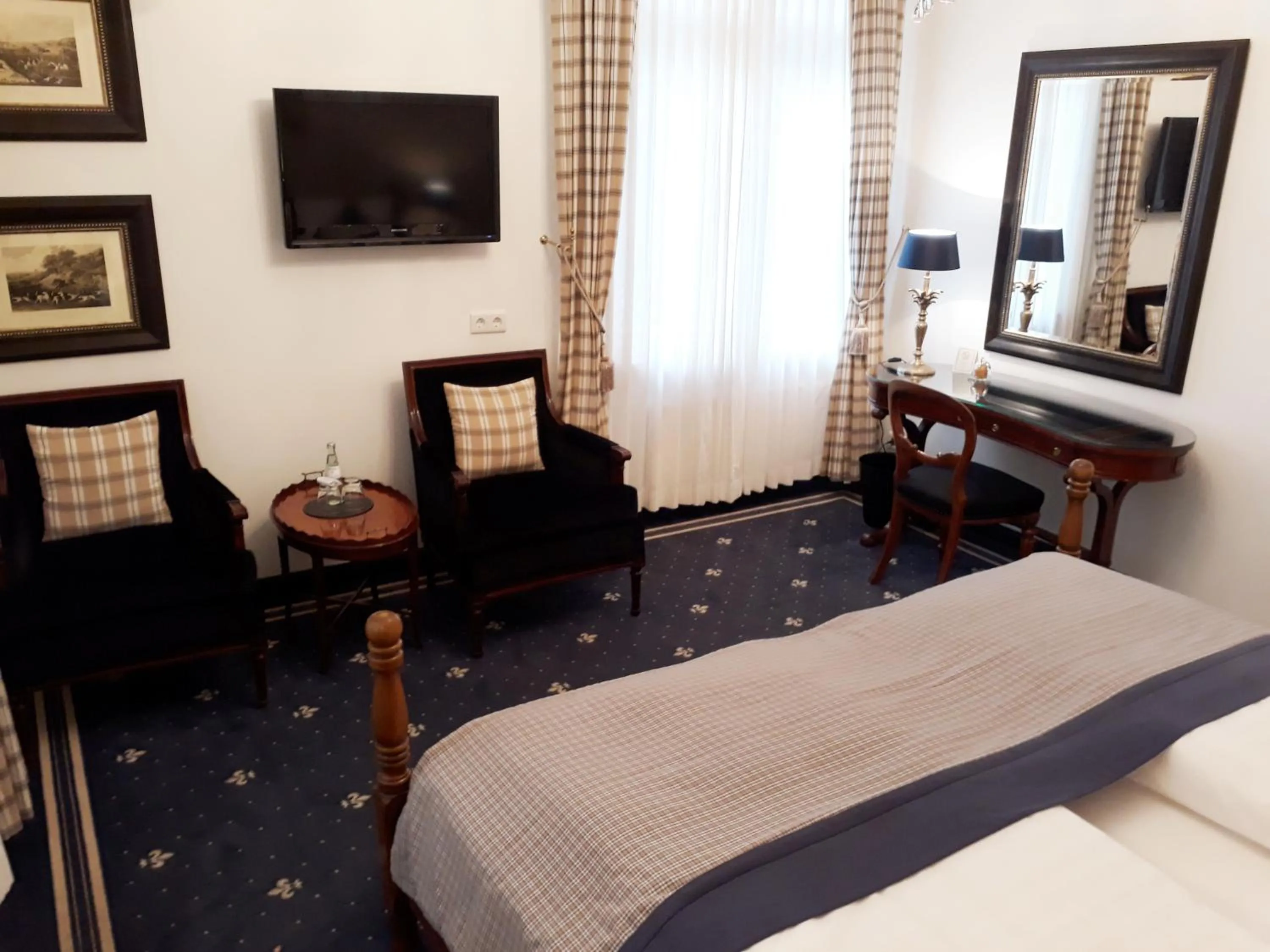 Decorative detail, Bed in Hotel Windsor