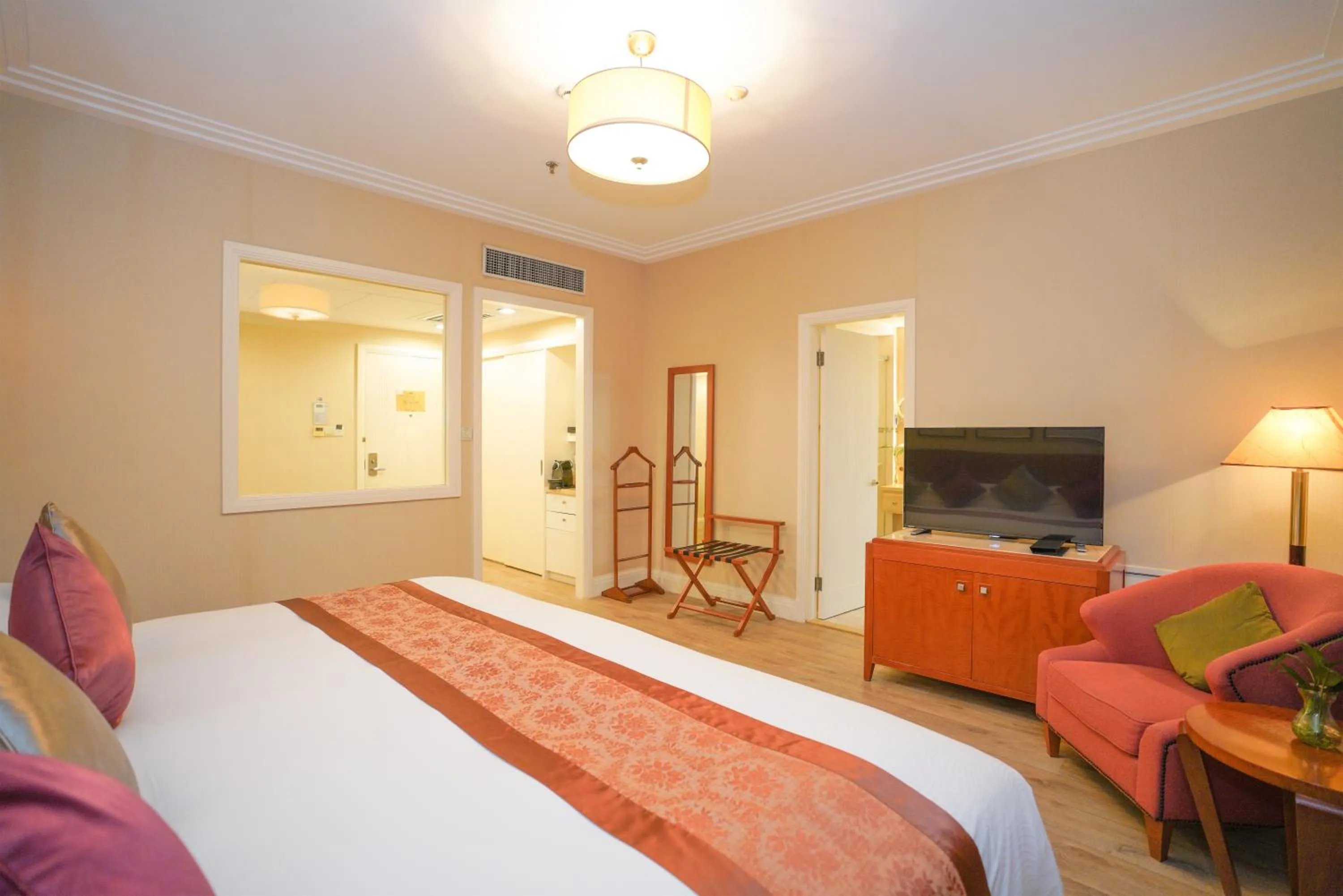 Bed in Broadway Mansions Hotel - On the Bund - Journey Through Time Old Shanghai Republic Dreams