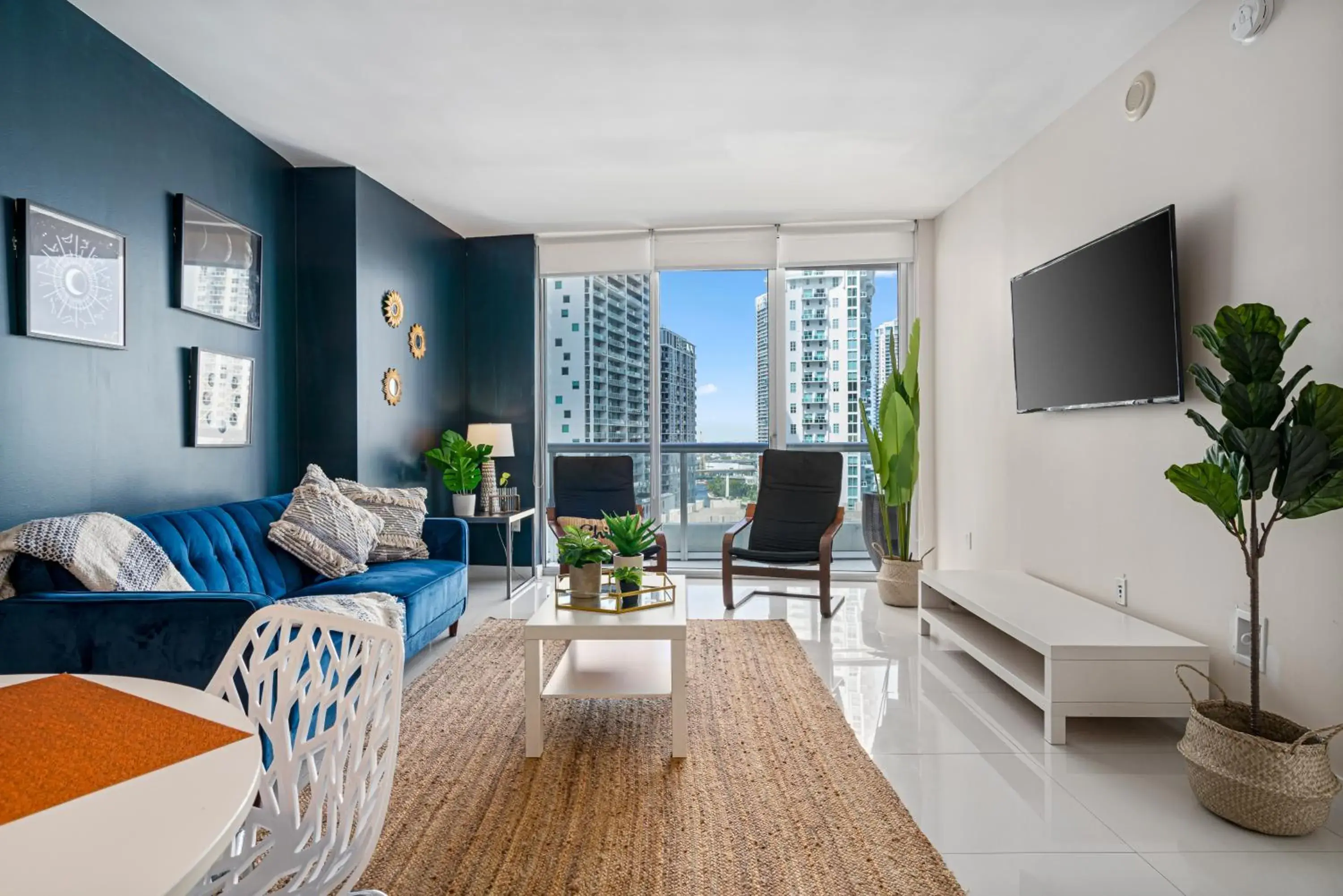 One-Bedroom Apartment in Icon Brickell Miami One-Bedroom Apartment in Icon Brickell Miami