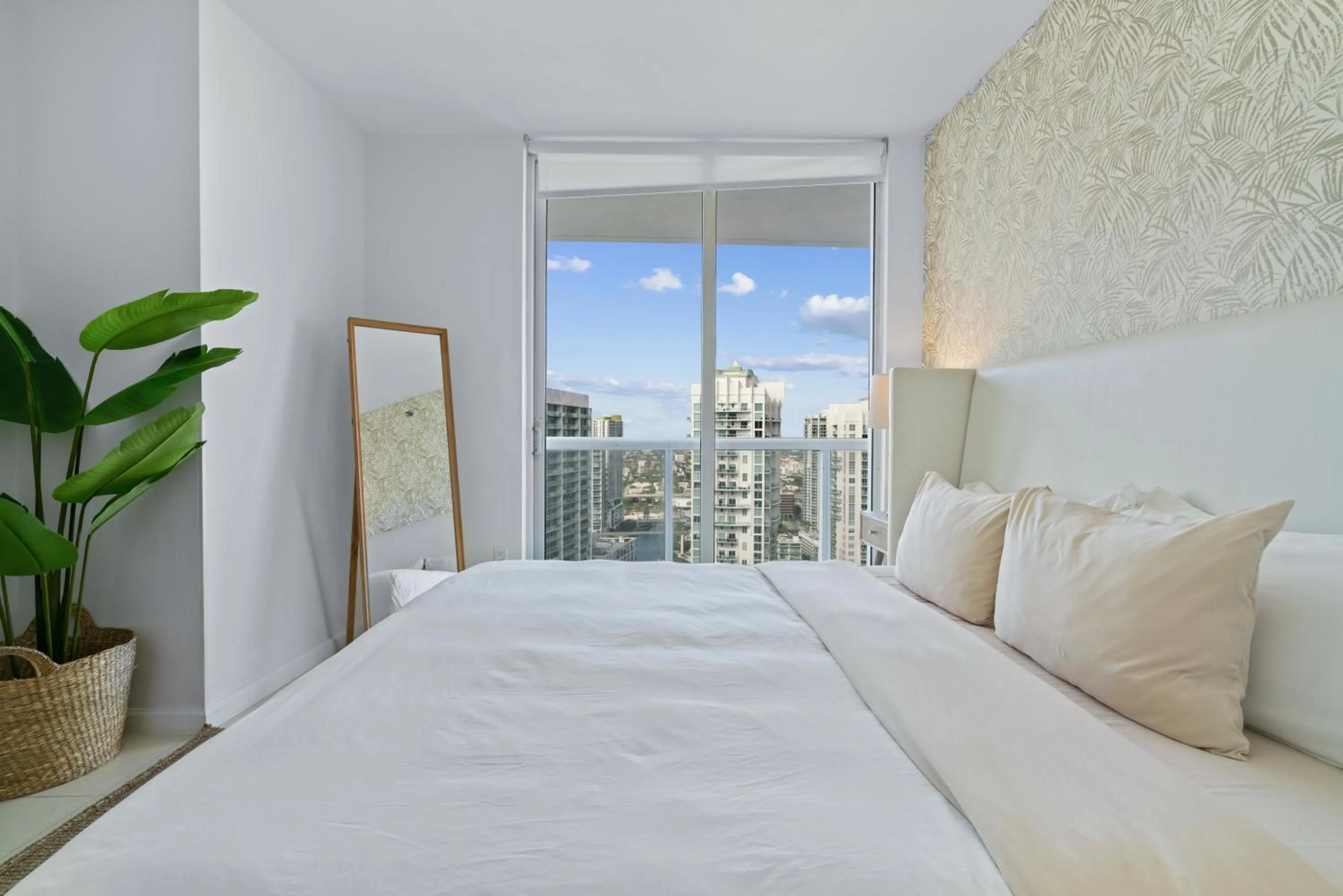 Bed in Icon Brickell Miami