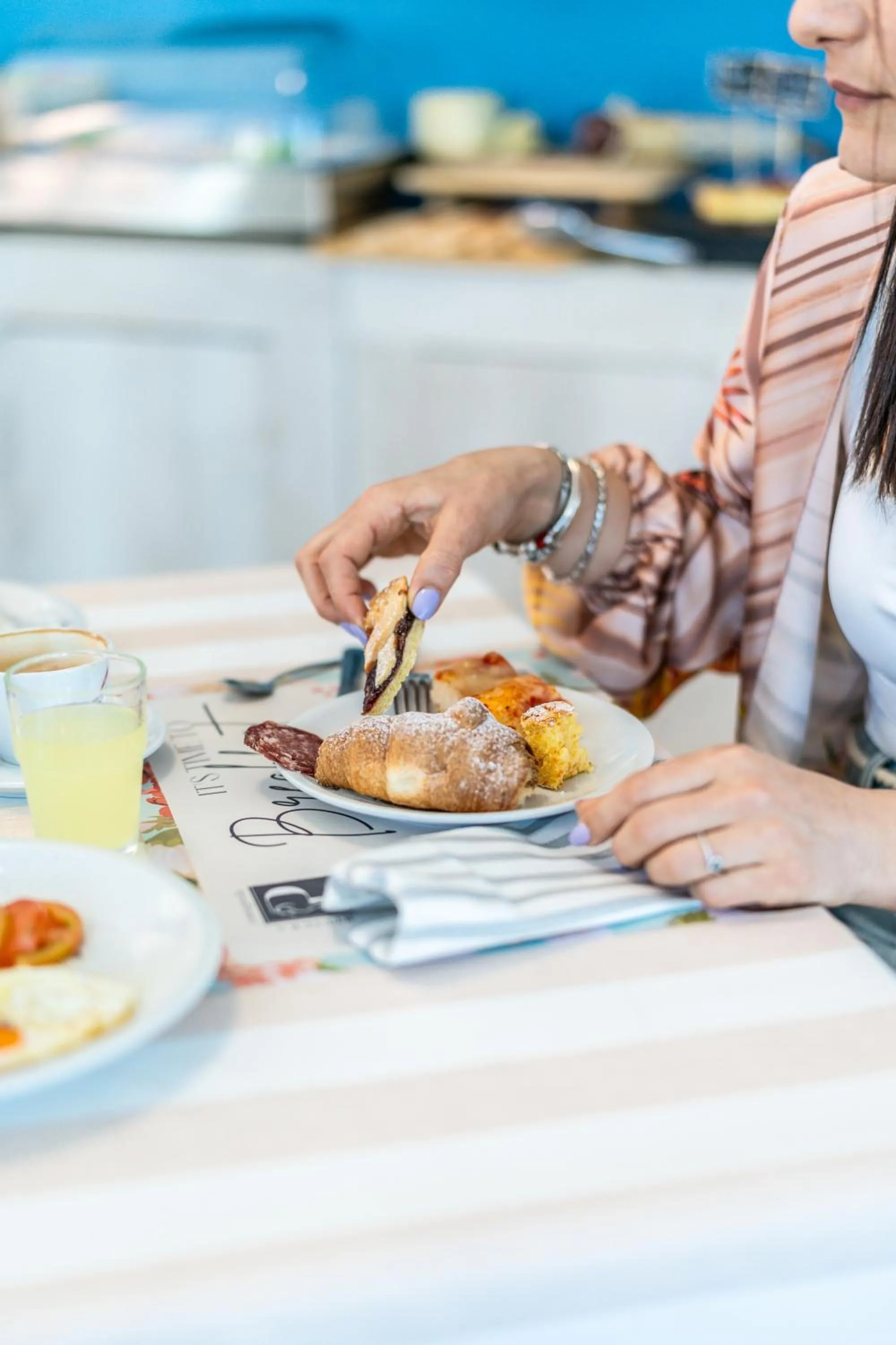 Breakfast in HOTEL CONTI