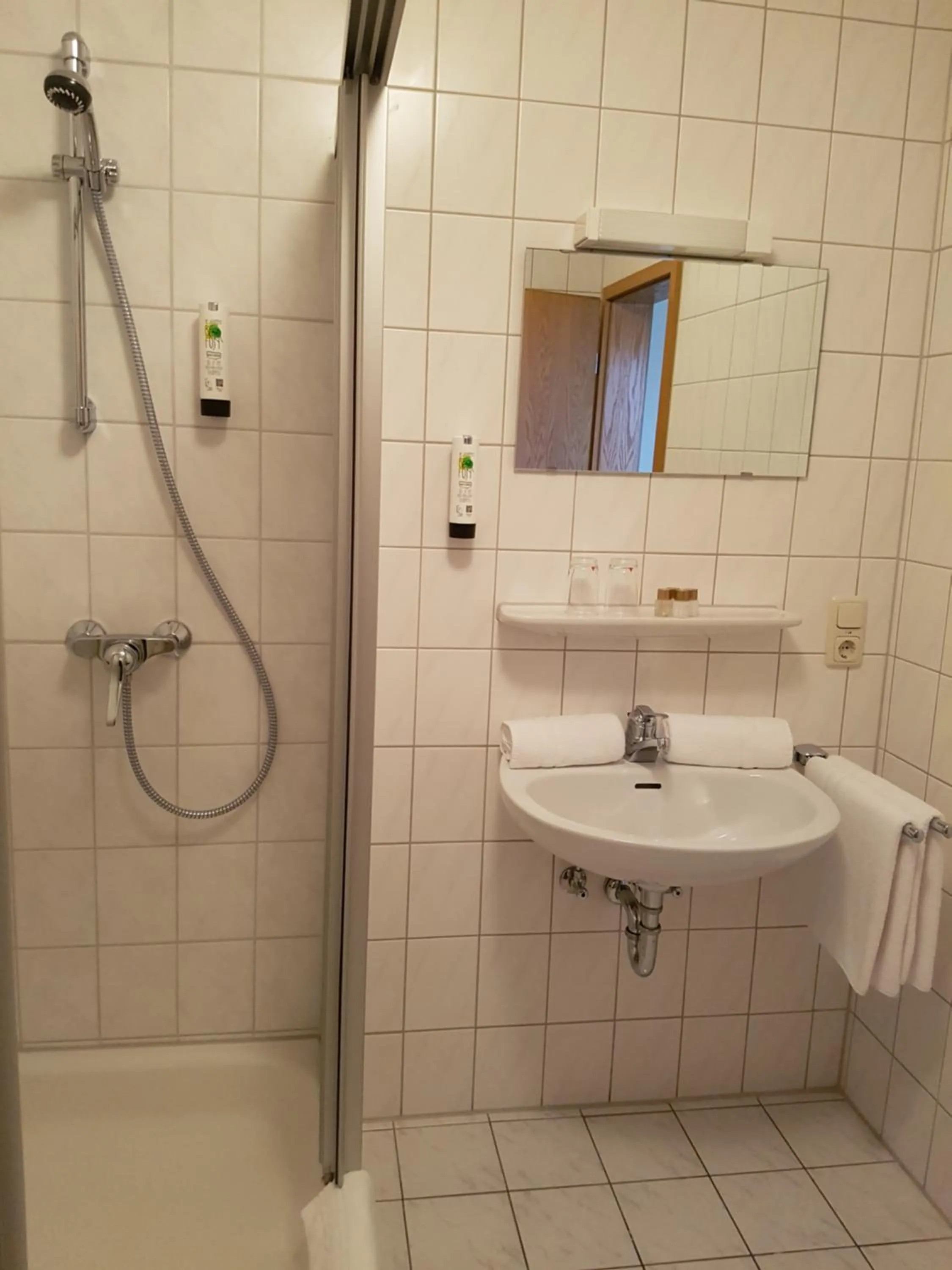 Shower in Hotel Zum Anger