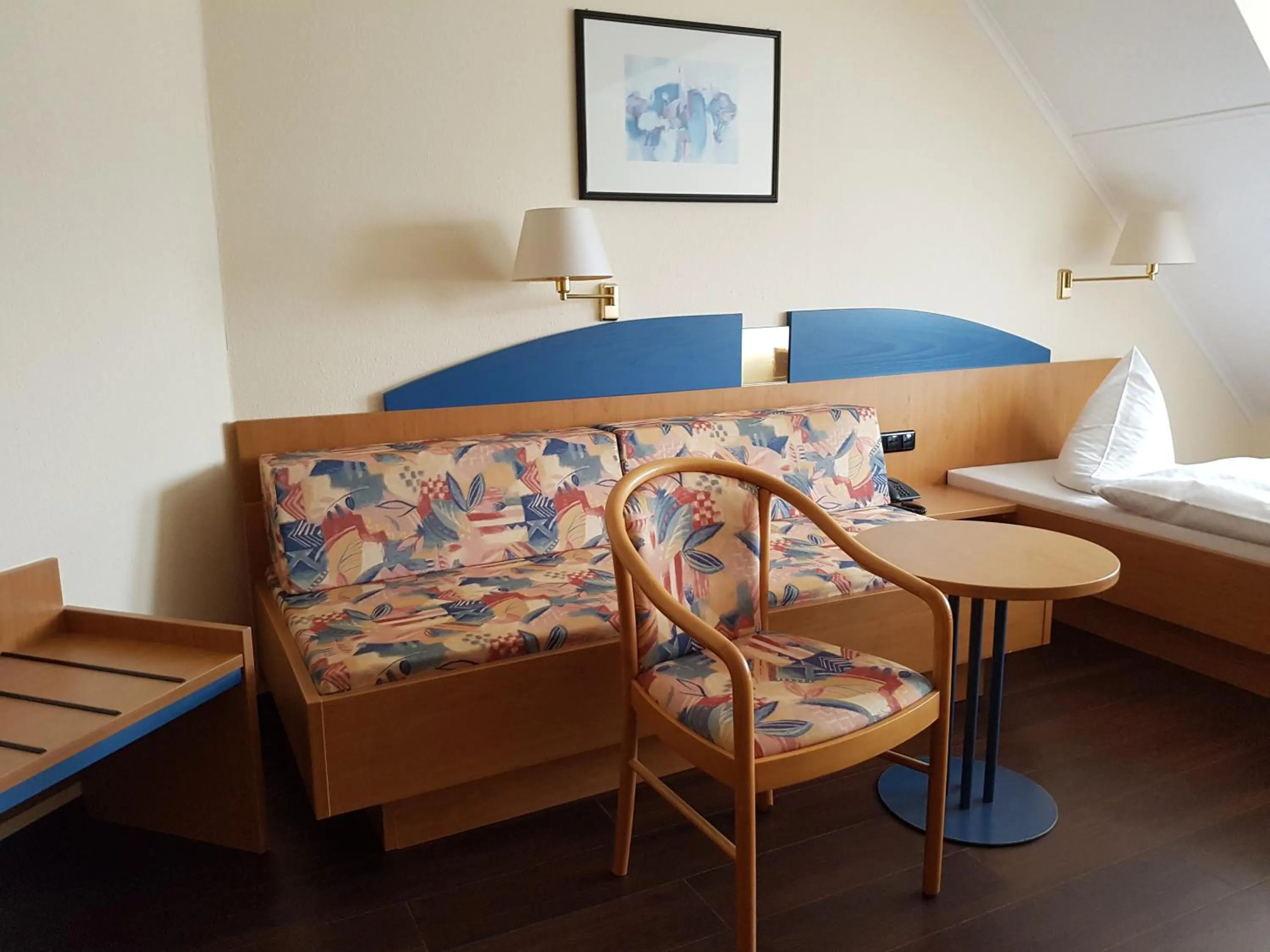 Photo of the whole room, Bed in Hotel Zum Anger