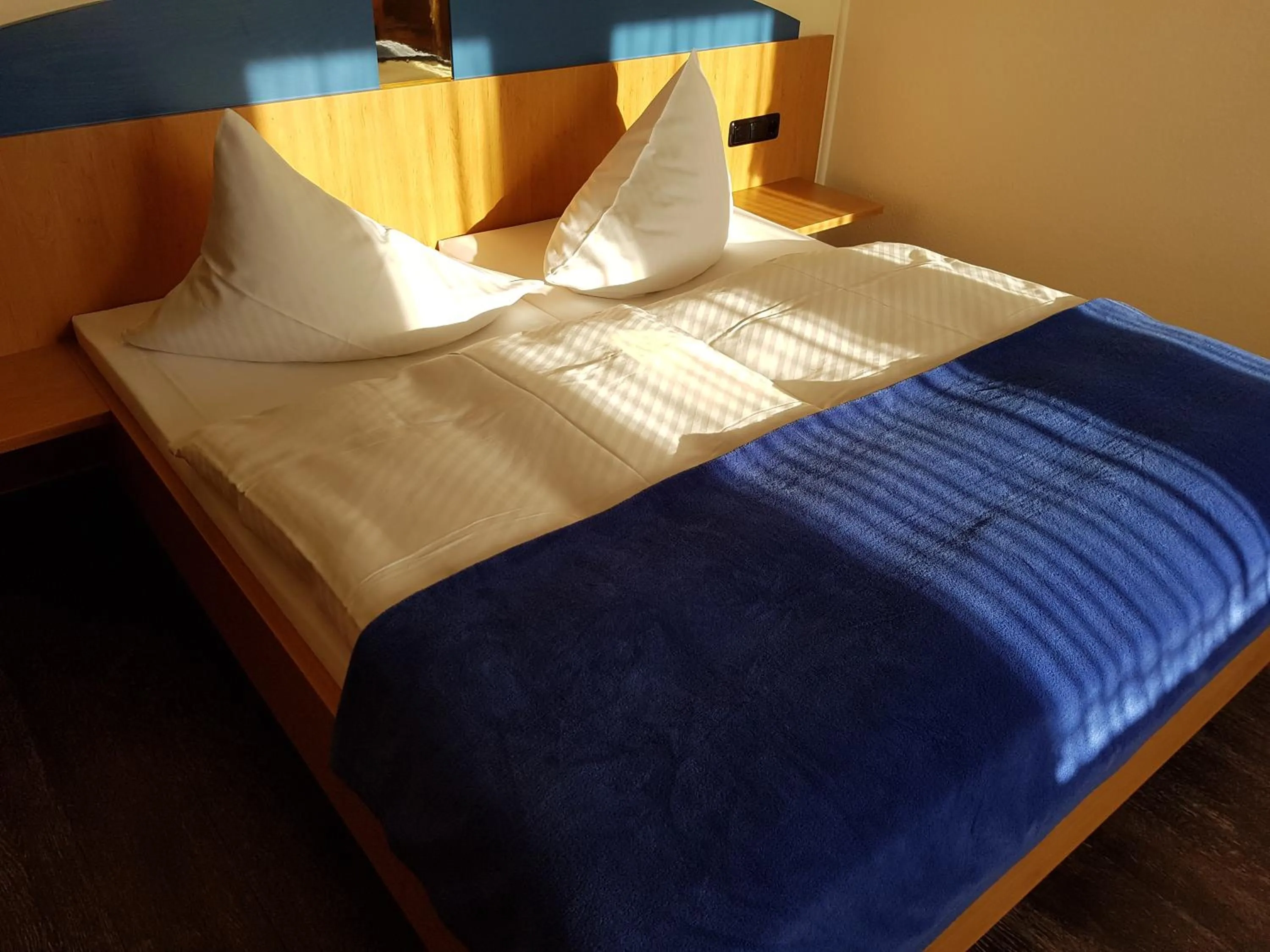 Photo of the whole room, Bed in Hotel Zum Anger