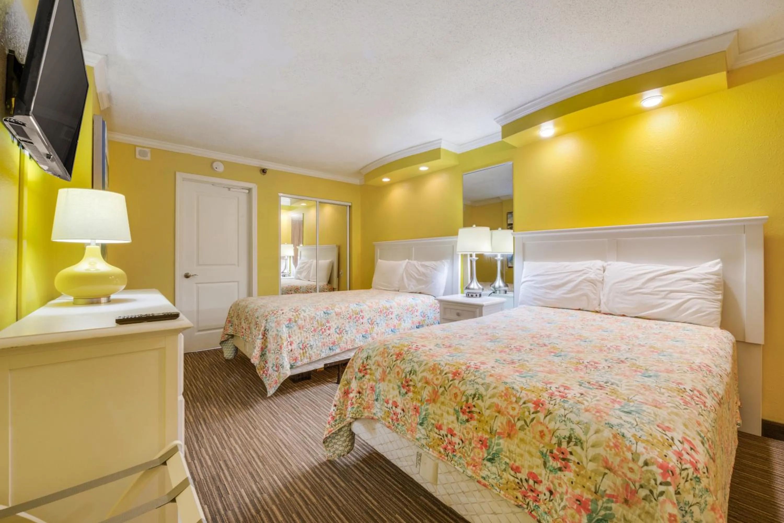 Bedroom, Bed in Direct oceanfront, separate bedroom condo, 9th floor, unbelievable views!