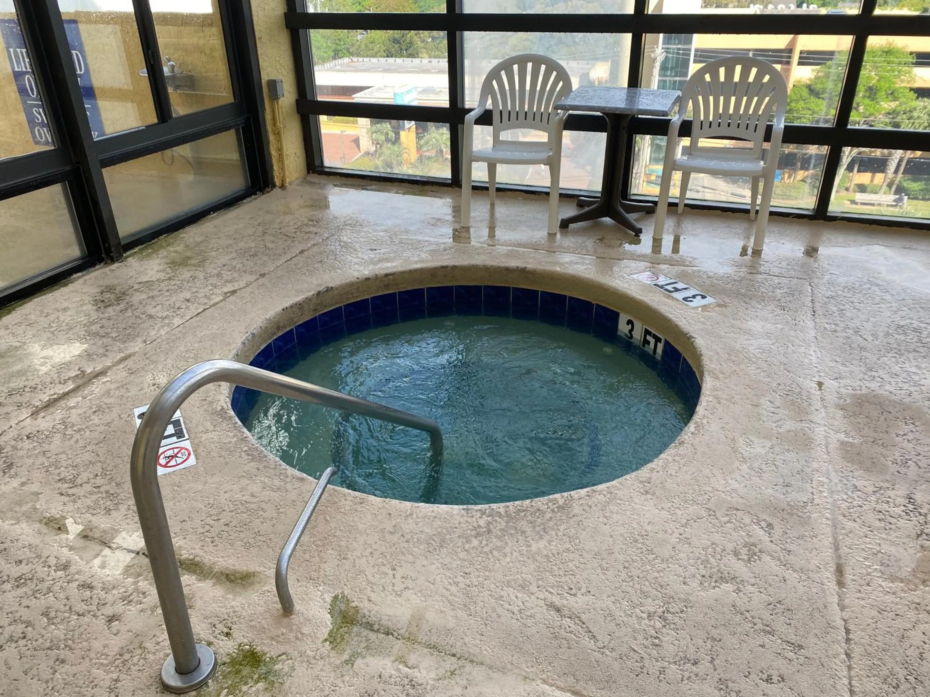 Hot Tub in Direct oceanfront, separate bedroom condo, 9th floor, unbelievable views!