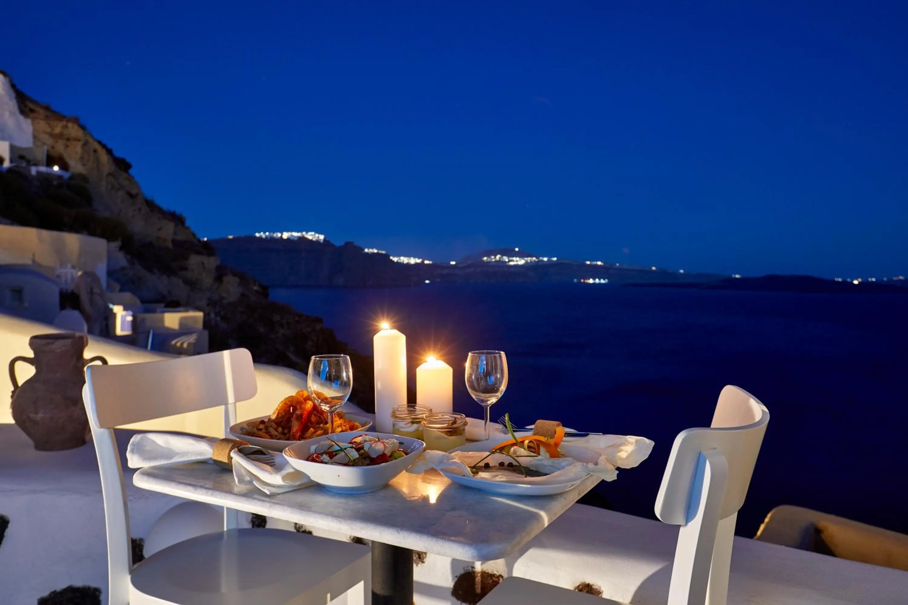 Dining area in Blue Art Caves