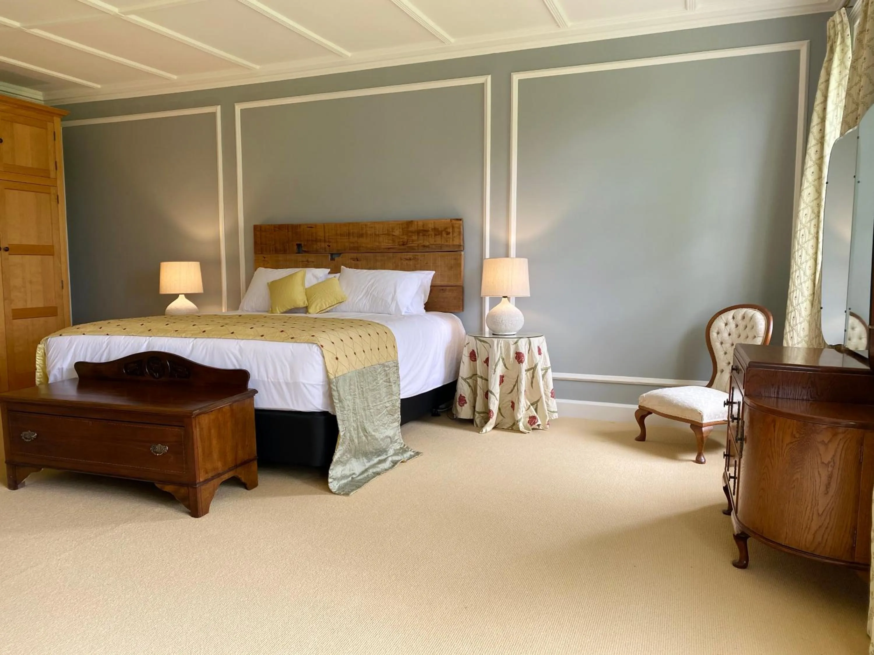 Bed in Tipapa Estate