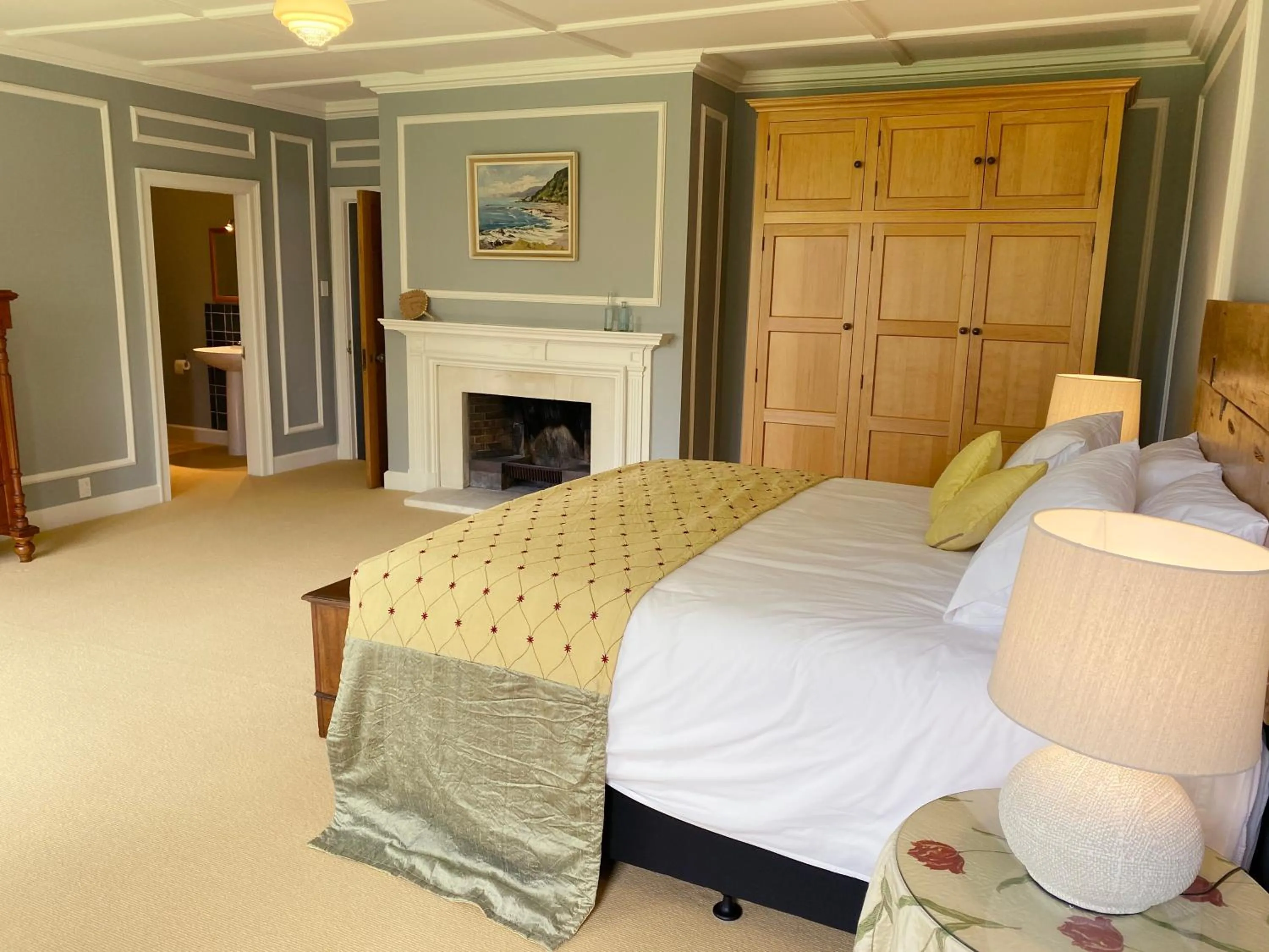 Bed in Tipapa Estate