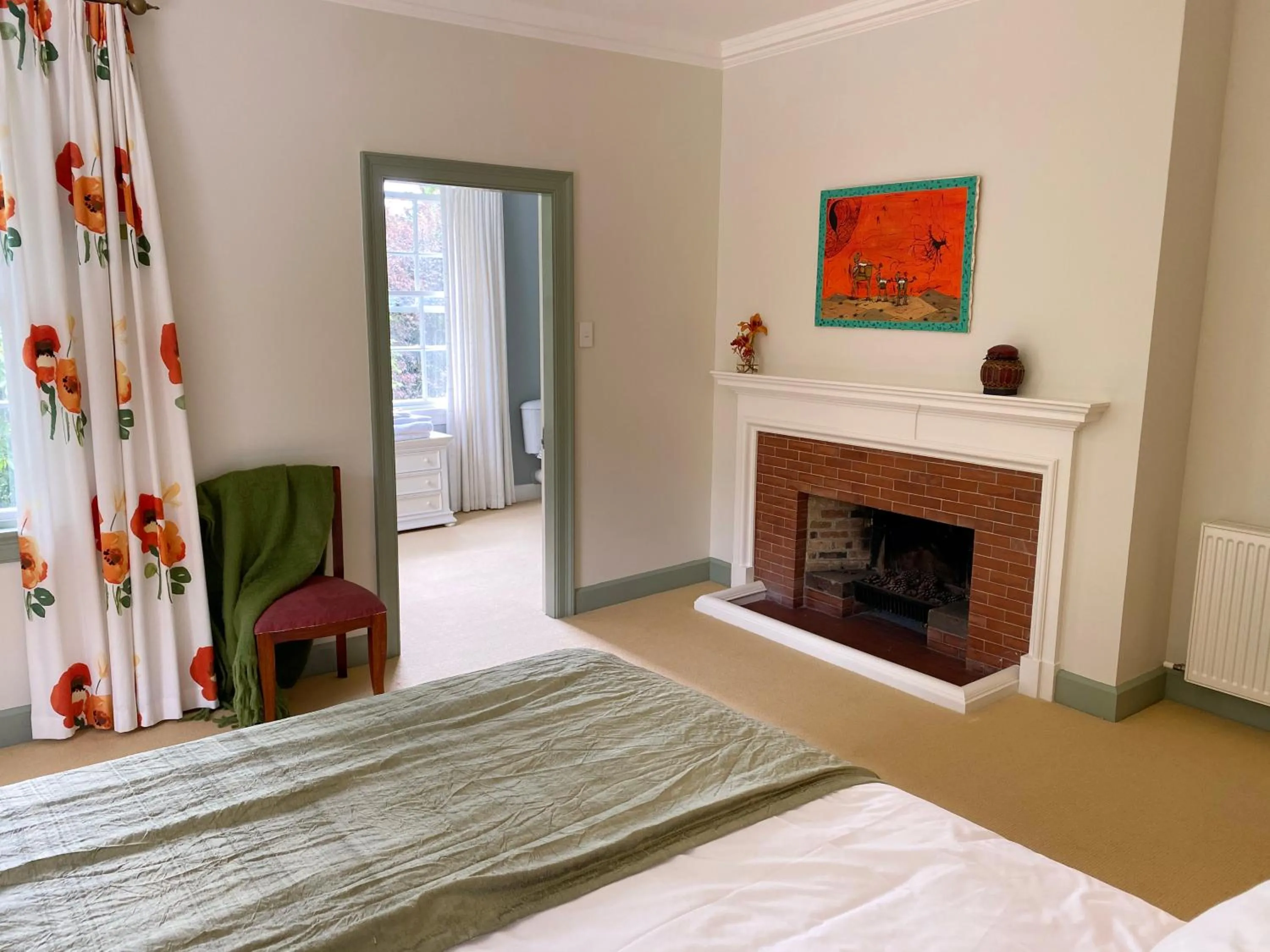 Photo of the whole room, Bed in Tipapa Estate