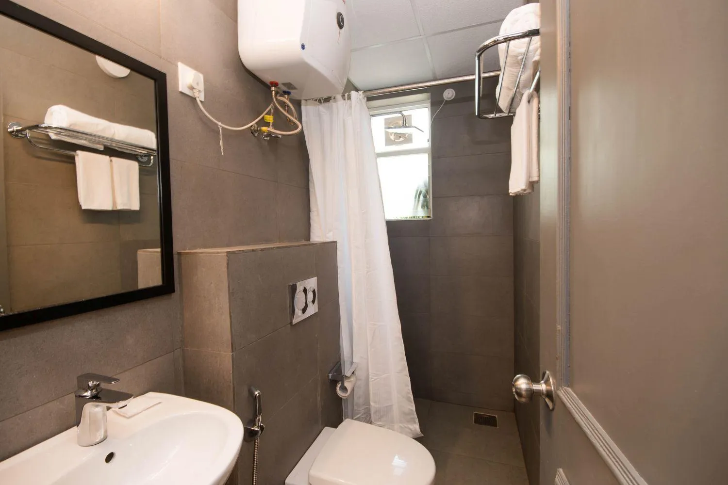 Bathroom in Hotel Vemara