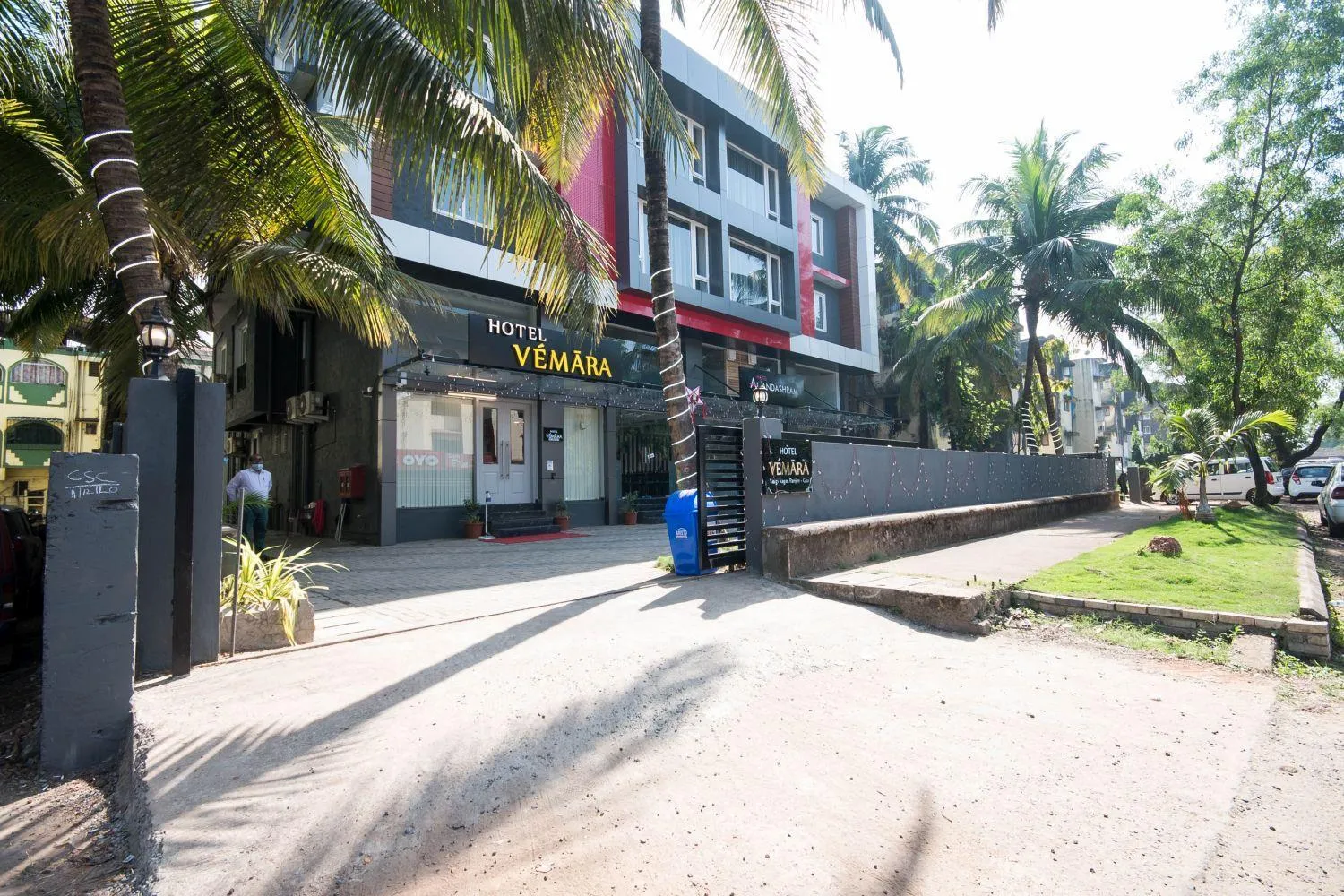 Property building in Hotel Vemara