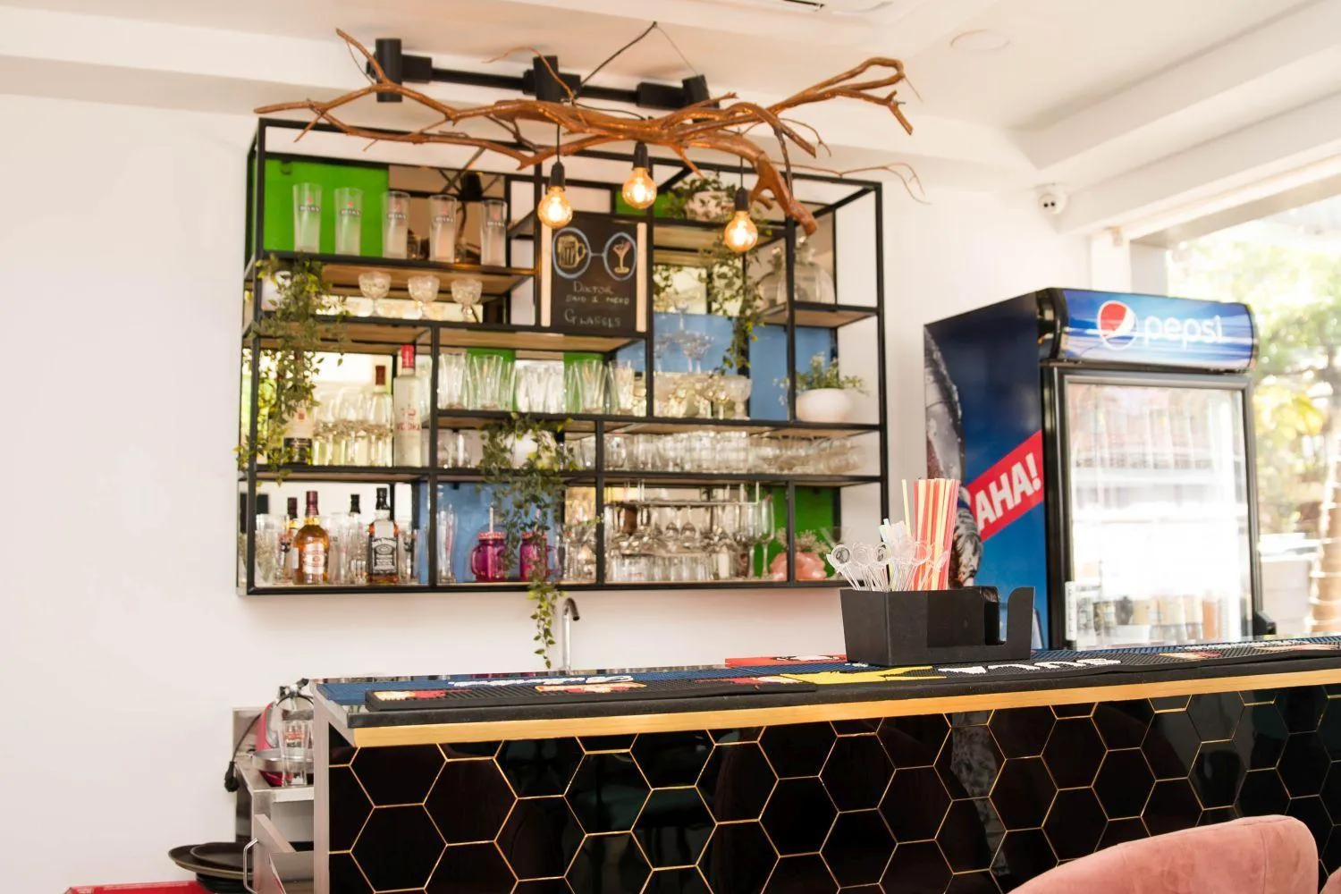 Lounge or bar in Hotel Vemara