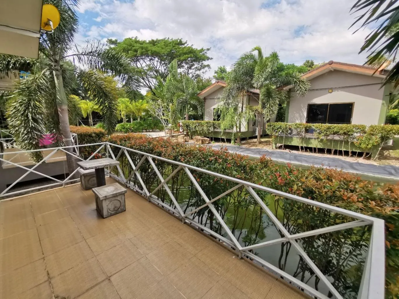 Balcony/Terrace in Long Lake Resort