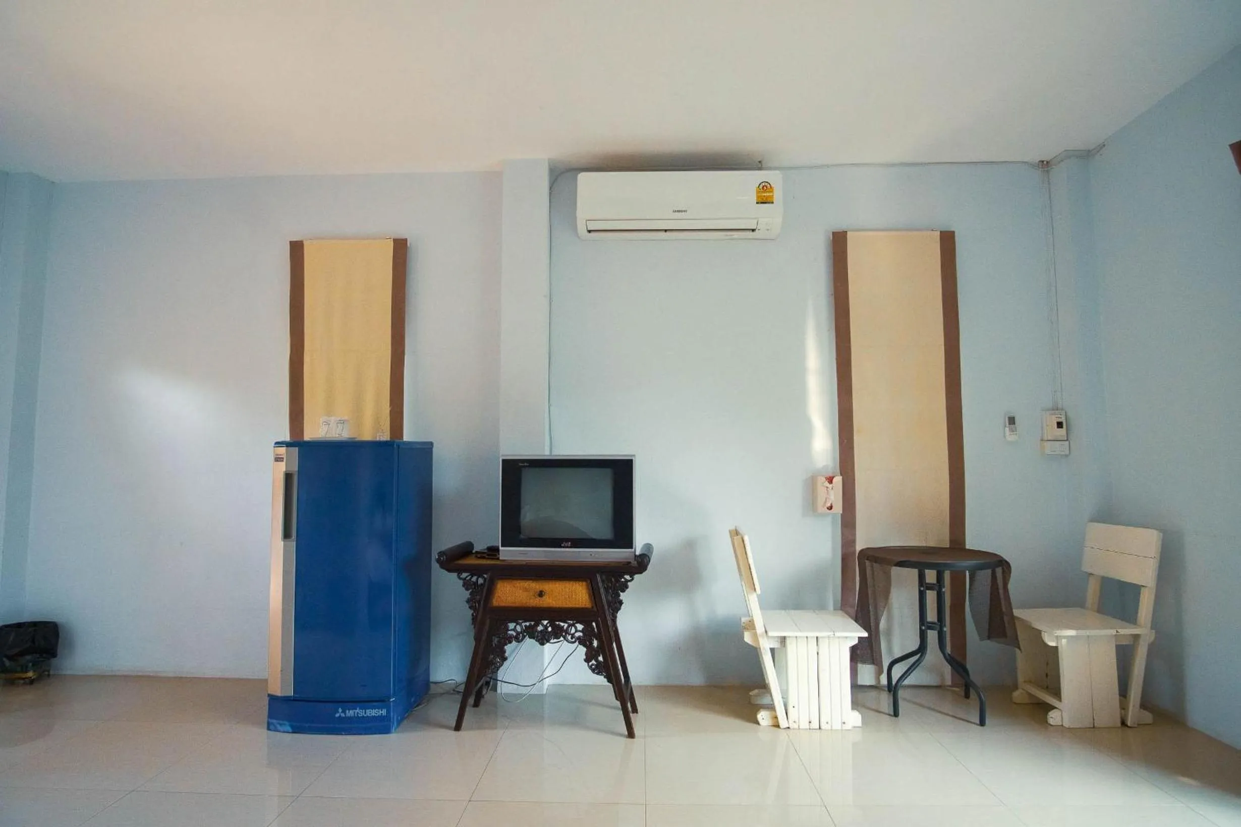 Living room in Long Lake Resort