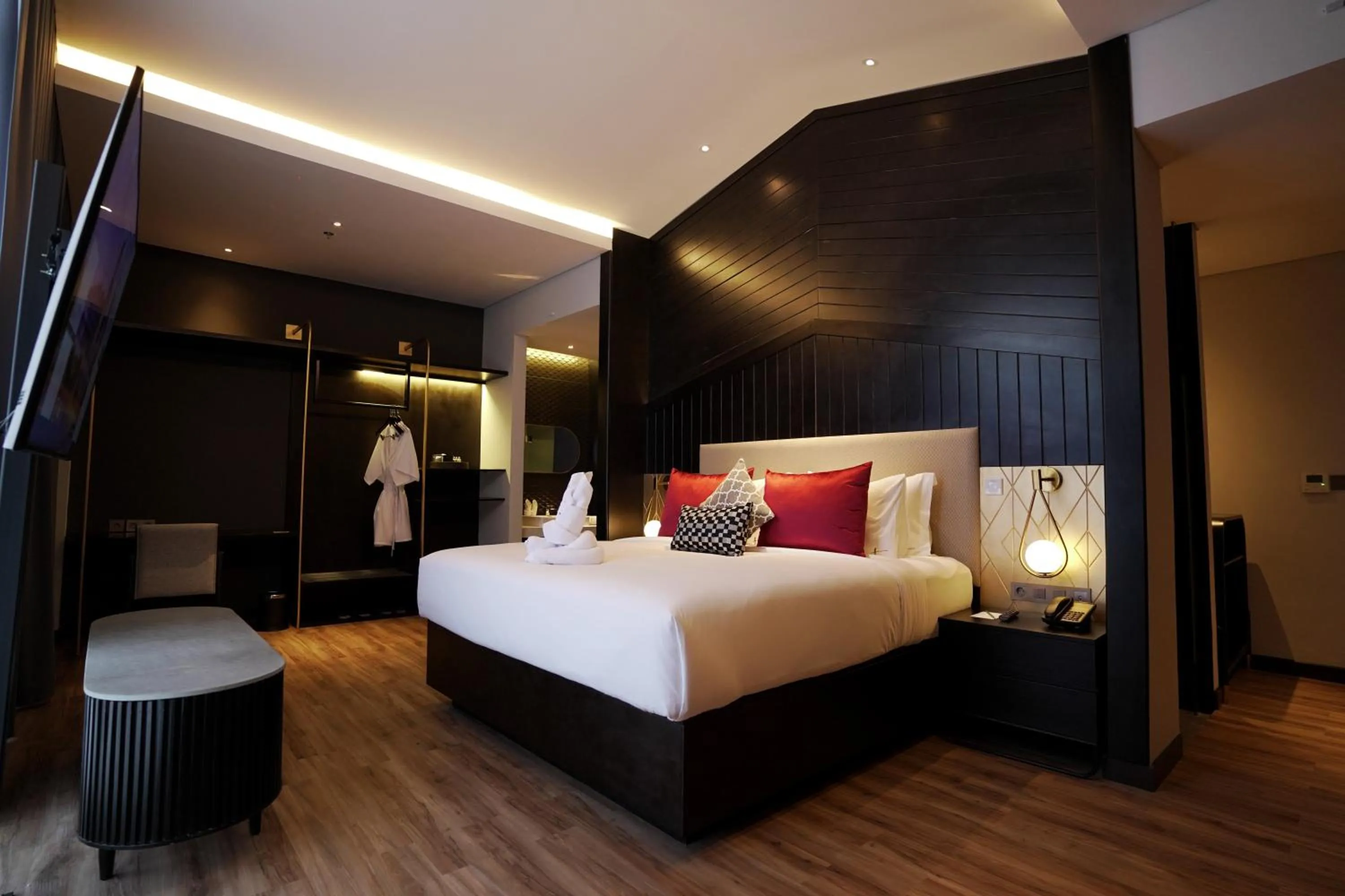 Bedroom, Bed in Awann Sewu Boutique Hotel and Suite Semarang