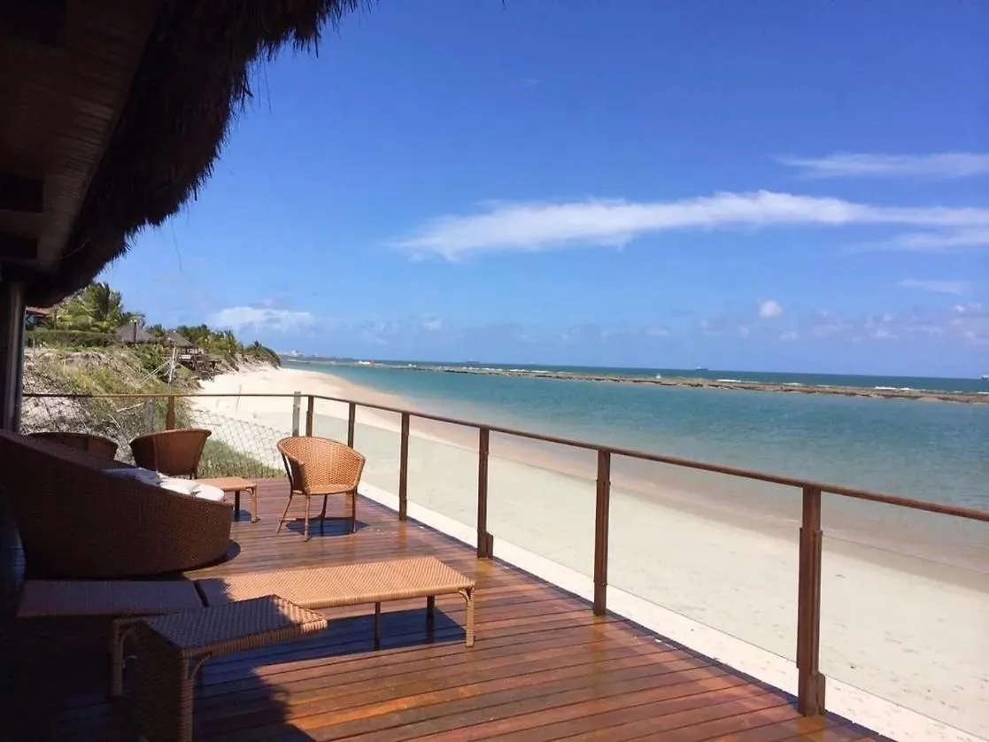 Sea view in Muro Alto Marupiara Suítes